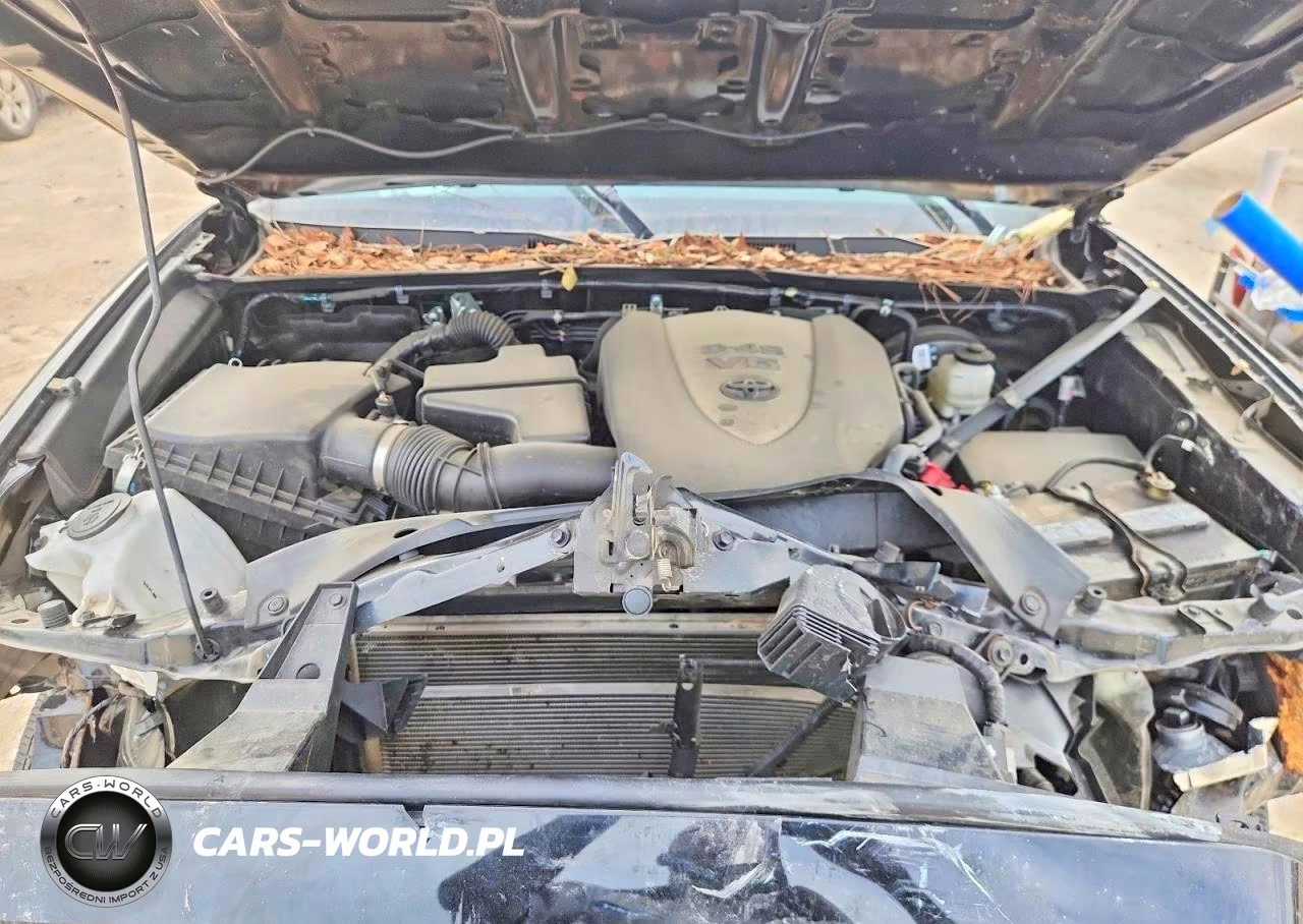 2023 Toyota Tacoma Sr V6 VIN:3TYRZ5CN5PT033685 - 11