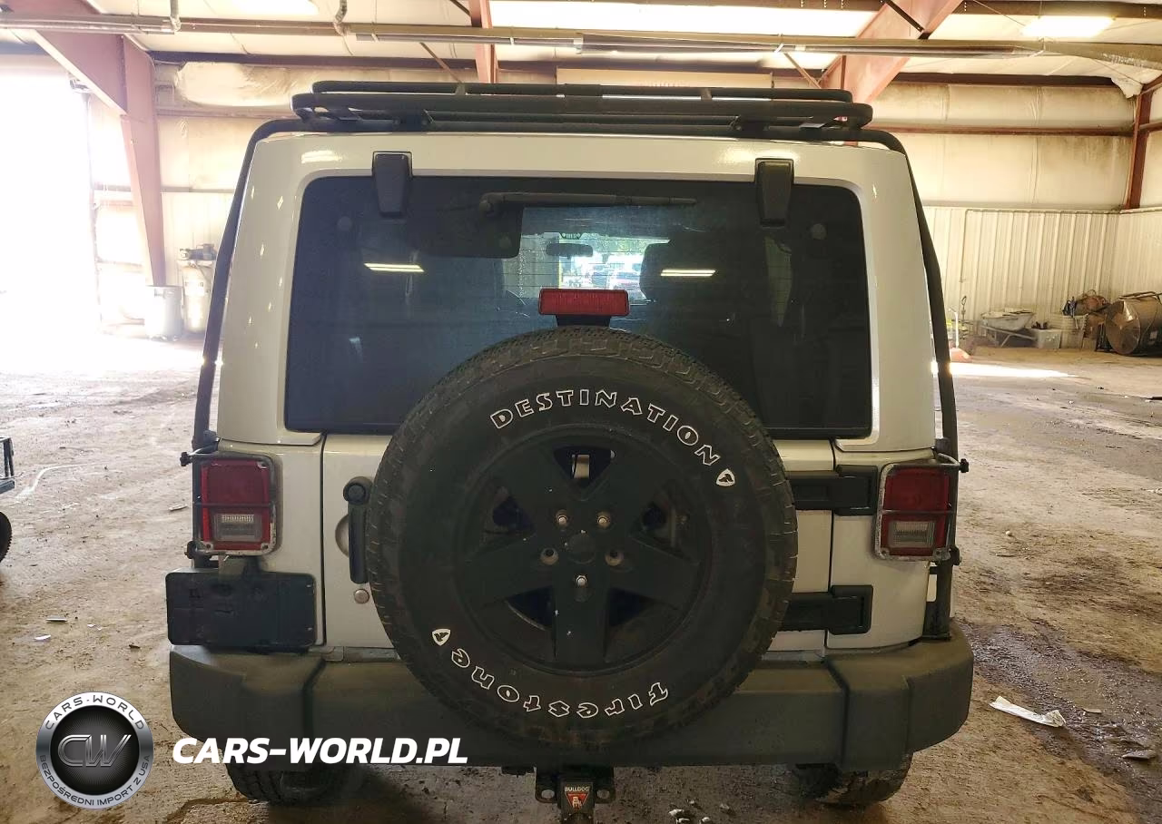 2012 Jeep Wrangler Unlimited Sahara VIN:1C4BJWEG5CL146900 - 6