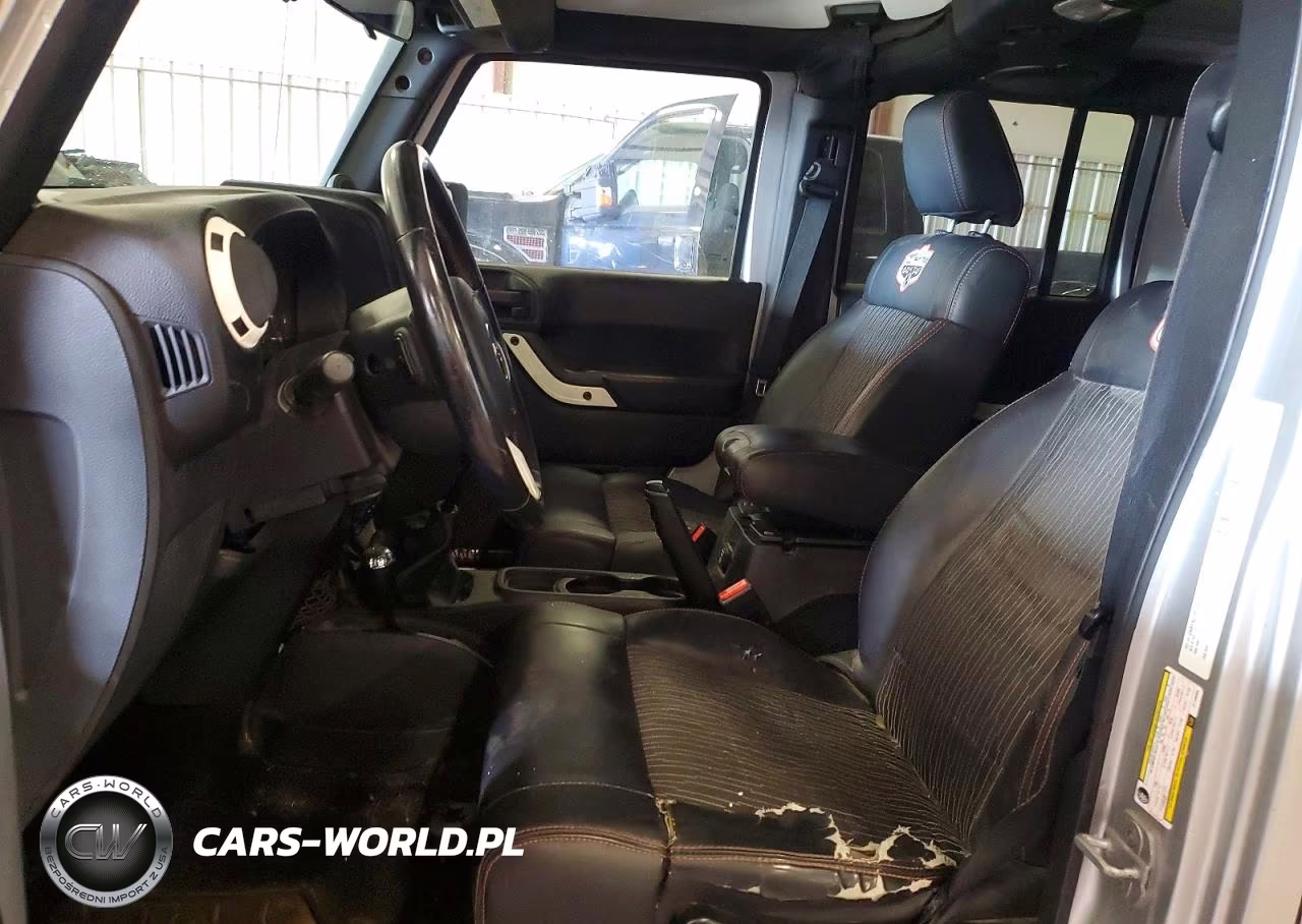 2012 Jeep Wrangler Unlimited Sahara VIN:1C4BJWEG5CL146900 - 7