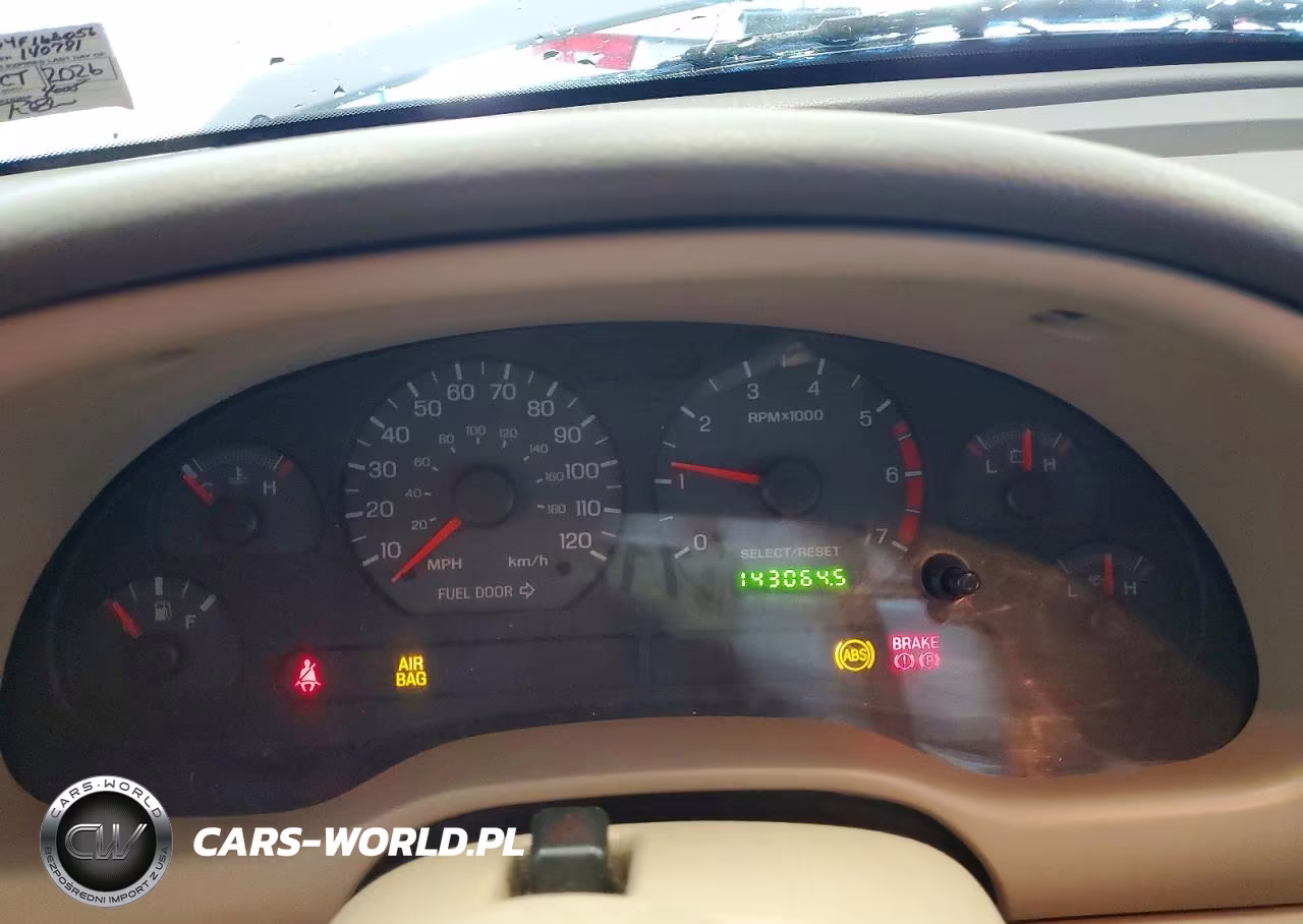 2004 Ford Mustang VIN:1FAFP44604F163056 - 9