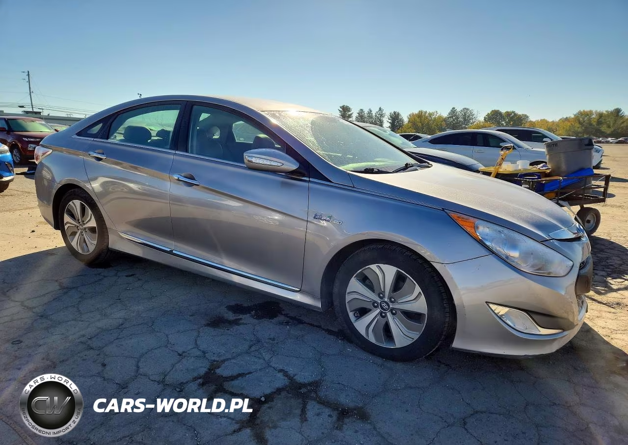 2013 Hyundai Sonata Hybrid VIN:KMHEC4A41DA092429 - 4