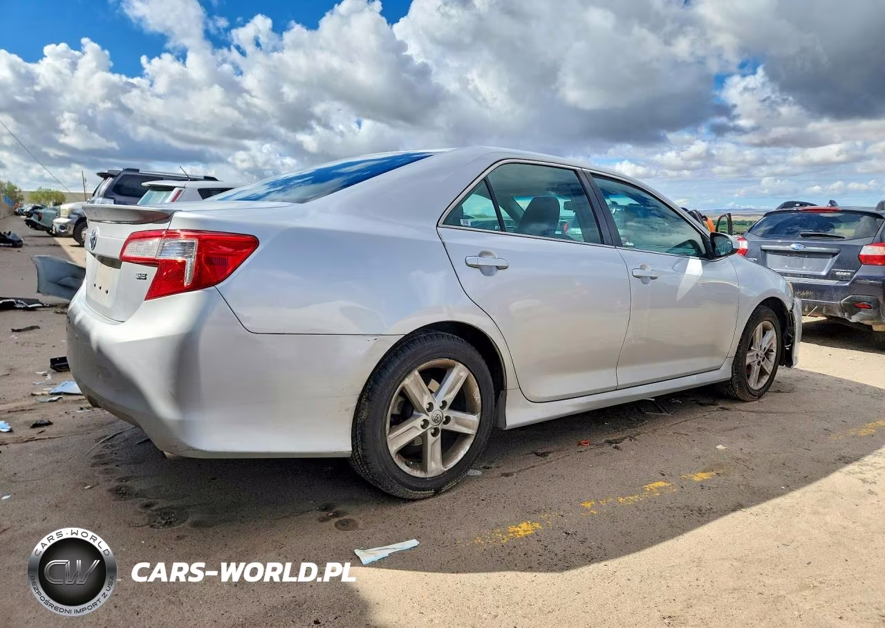 2014 Toyota Camry Se VIN:4T1BF1FKXEU412993 - 3