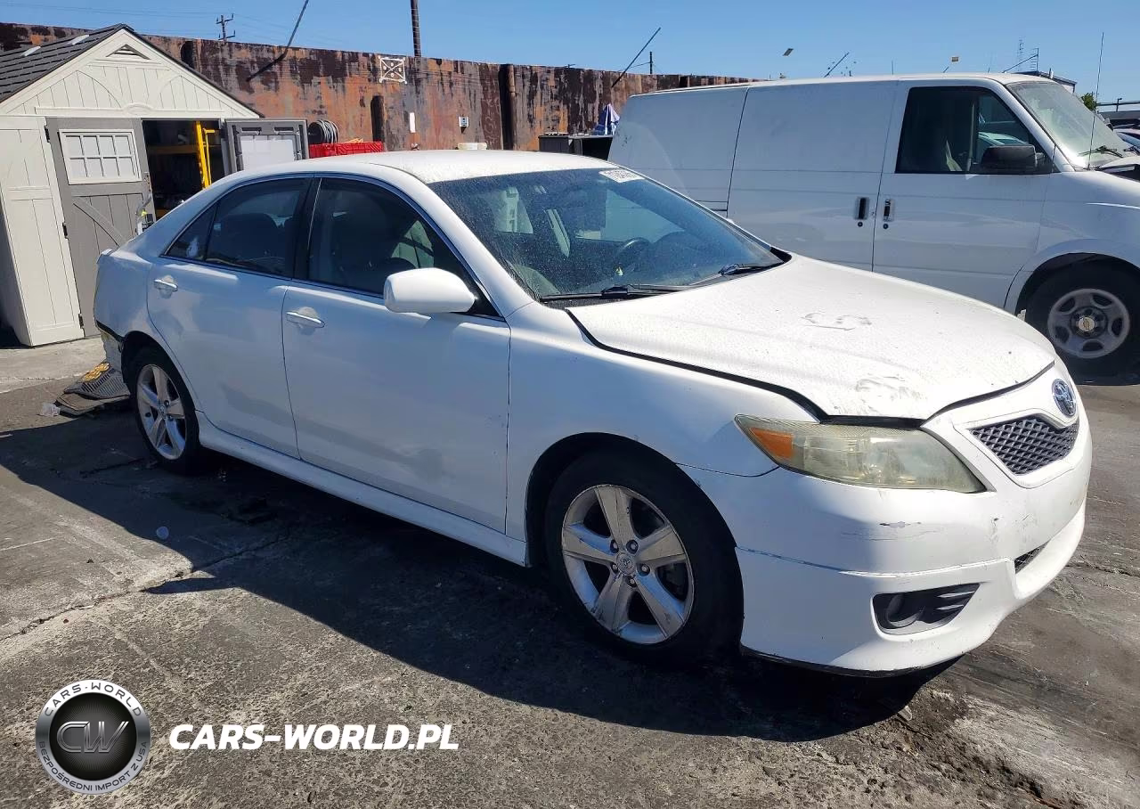 2010 Toyota Camry Se VIN:4T1BF3EKXAU563484 - 4