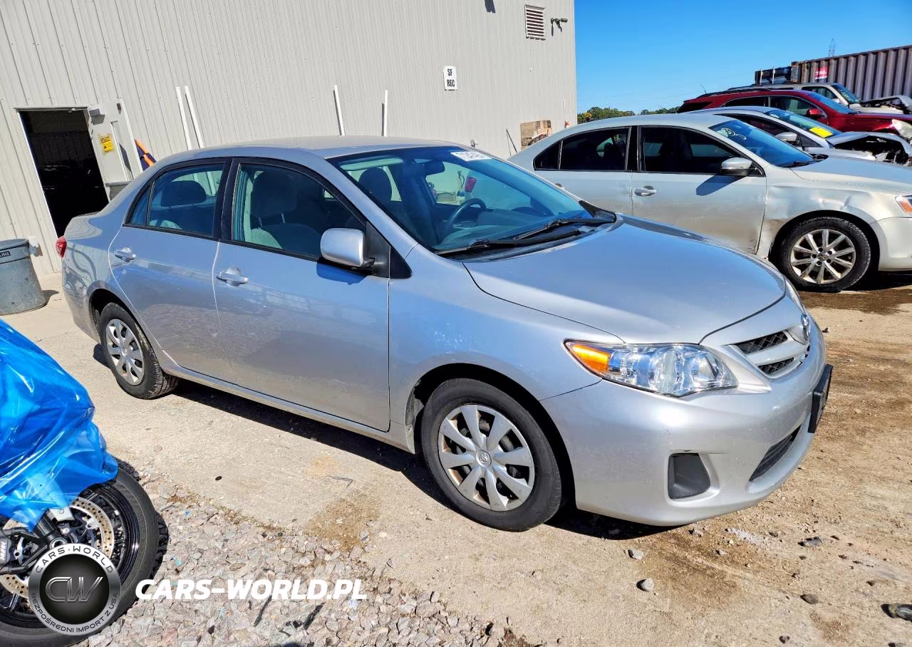 2011 Toyota Corolla Le VIN:2T1BU4EE4BC588227 - 4