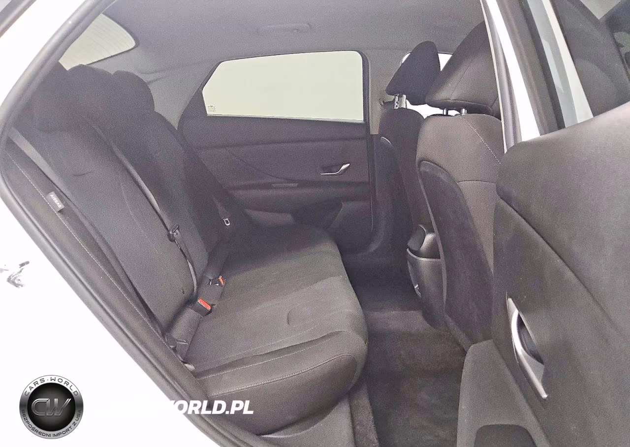 2026 Hyundai Elantra Se VIN:KMHLL4DG1TU100961 - 10