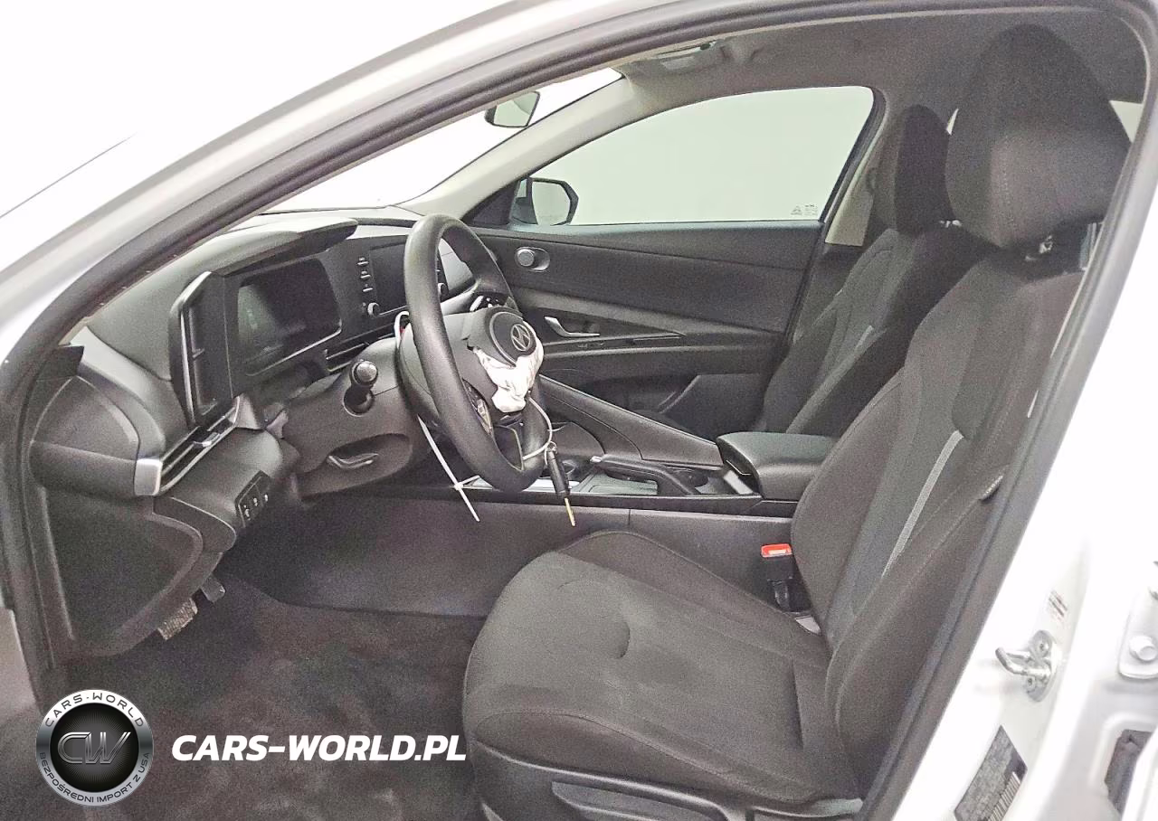 2026 Hyundai Elantra Se VIN:KMHLL4DG1TU100961 - 7