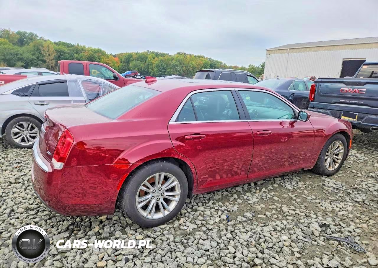 2017 Chrysler 300 Limited VIN:2C3CCAAG3HH663774 - 3