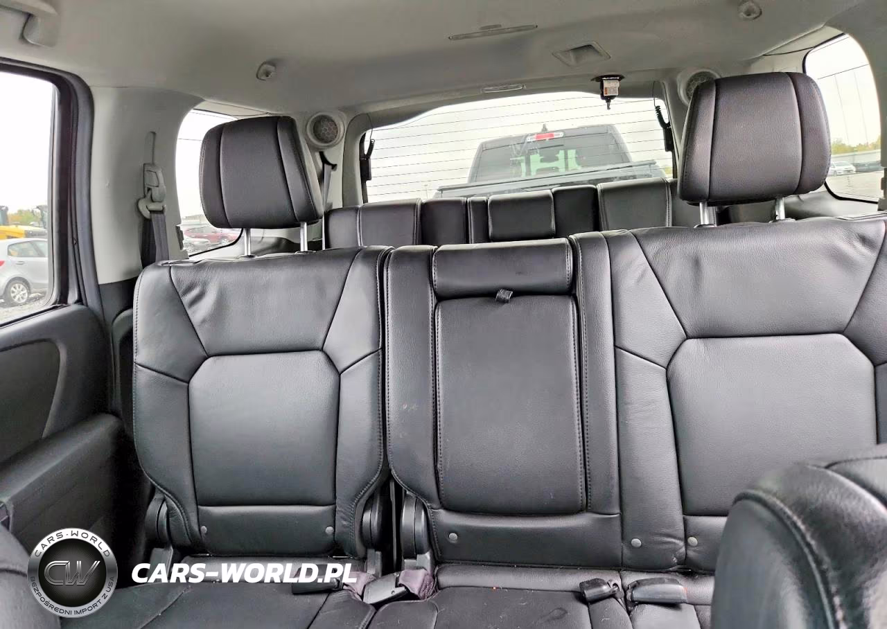 2013 Honda Pilot Touring VIN:5FNYF4H93DB044223 - 10