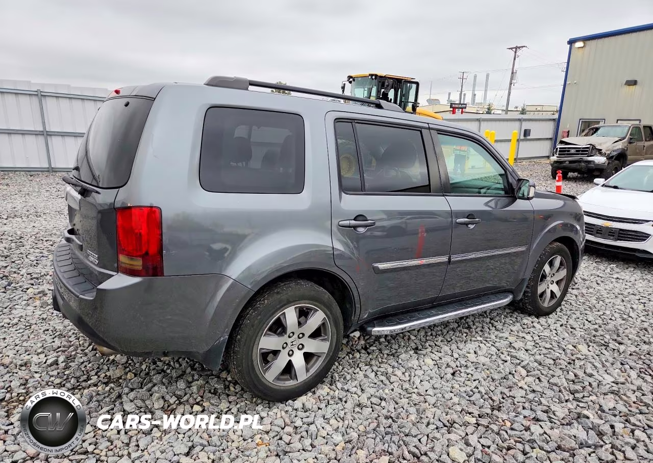 2013 Honda Pilot Touring VIN:5FNYF4H93DB044223 - 3