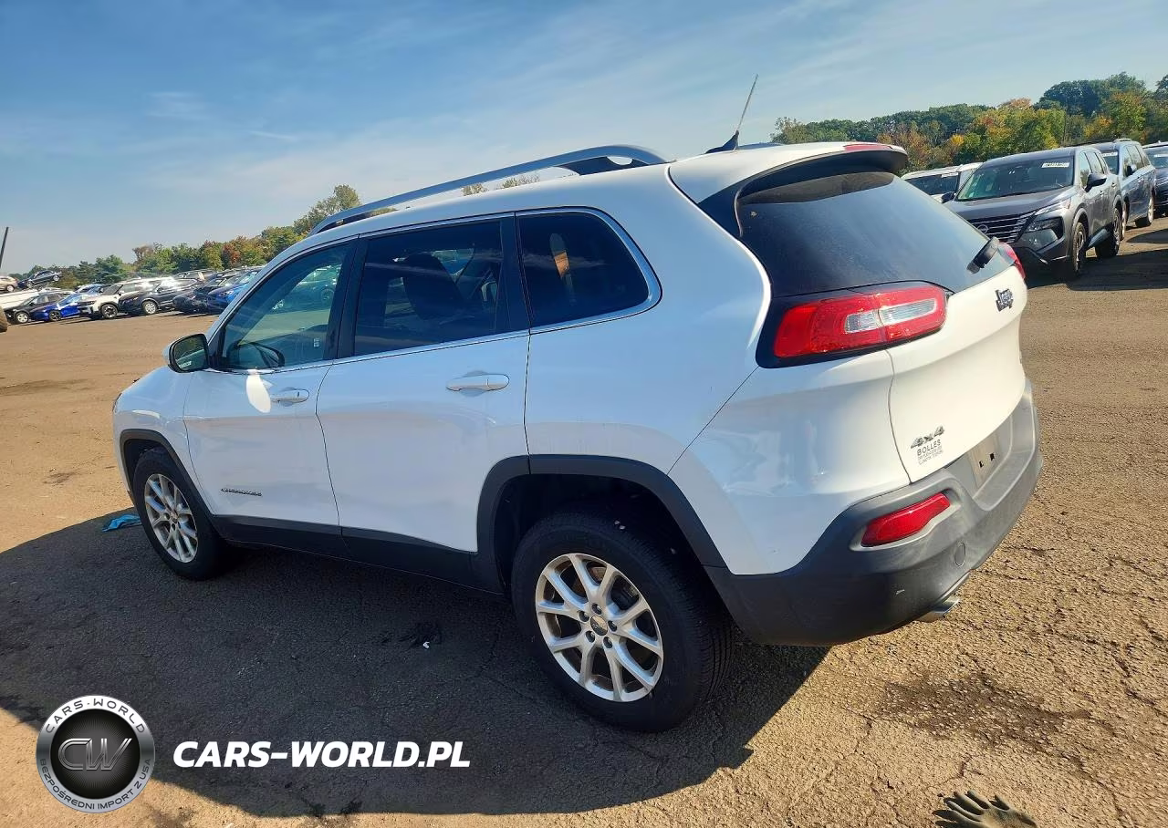 2014 Jeep Cherokee Latitude VIN:1C4PJMCS2EW192431 - 2
