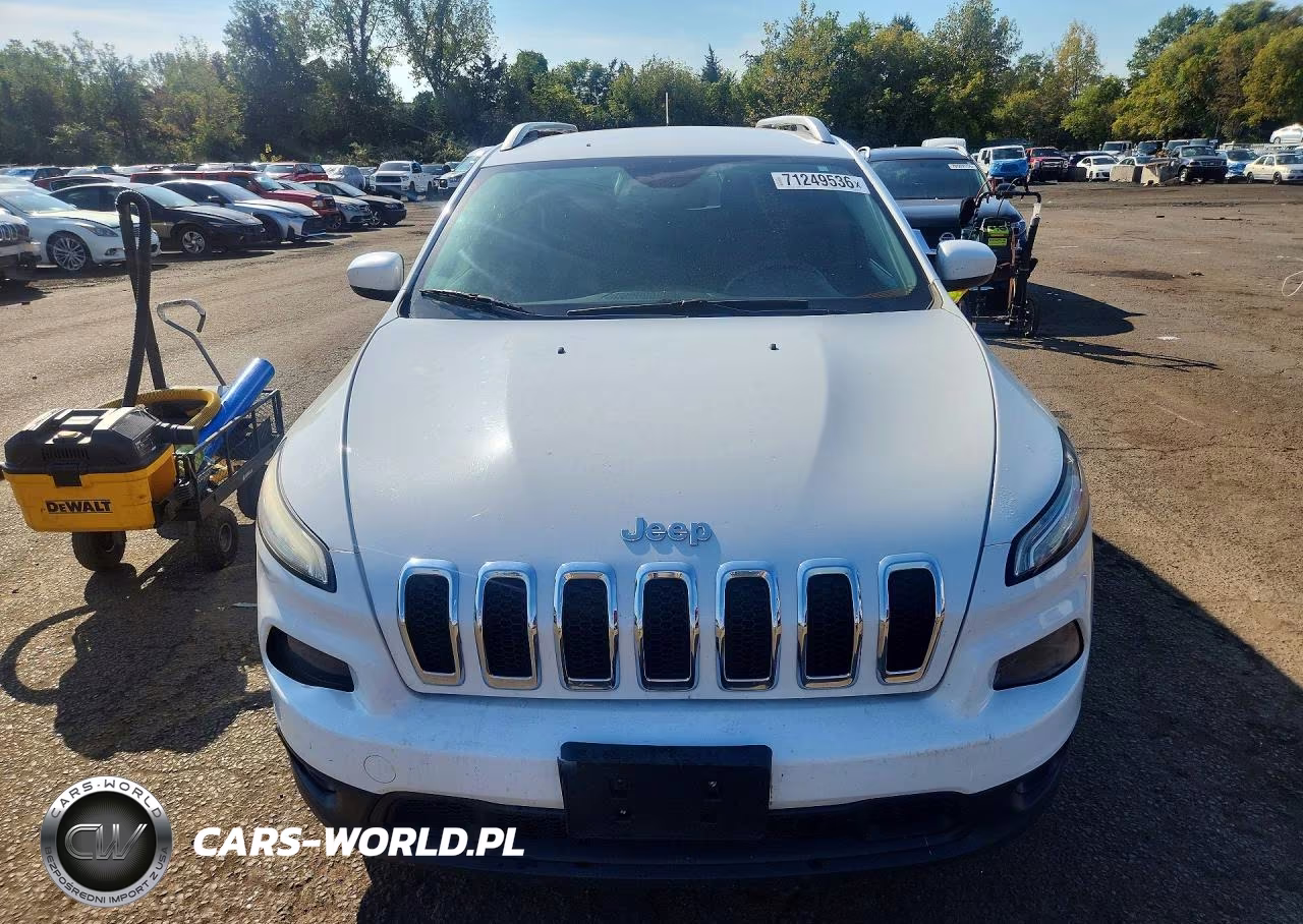 2014 Jeep Cherokee Latitude VIN:1C4PJMCS2EW192431 - 5