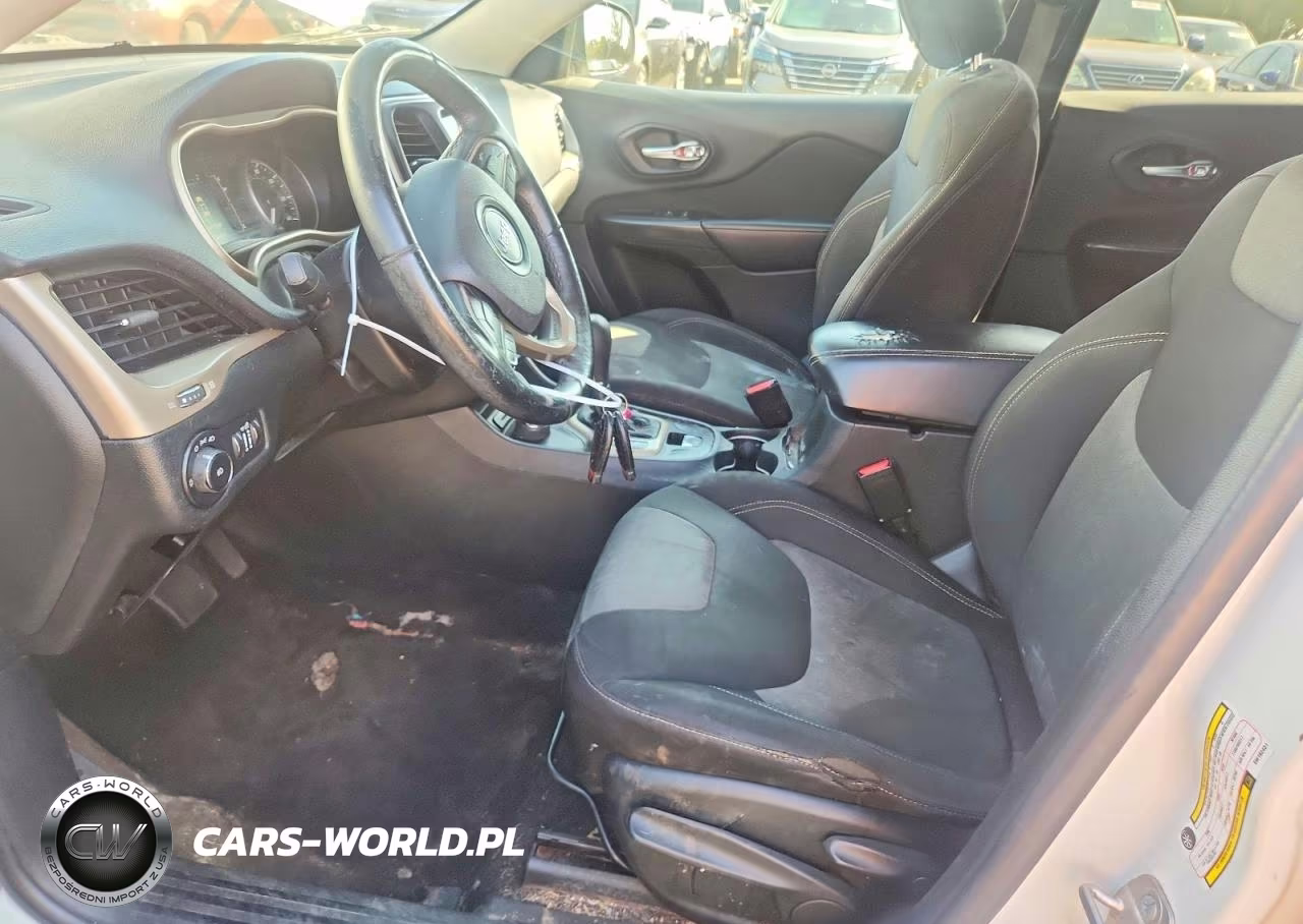 2014 Jeep Cherokee Latitude VIN:1C4PJMCS2EW192431 - 7
