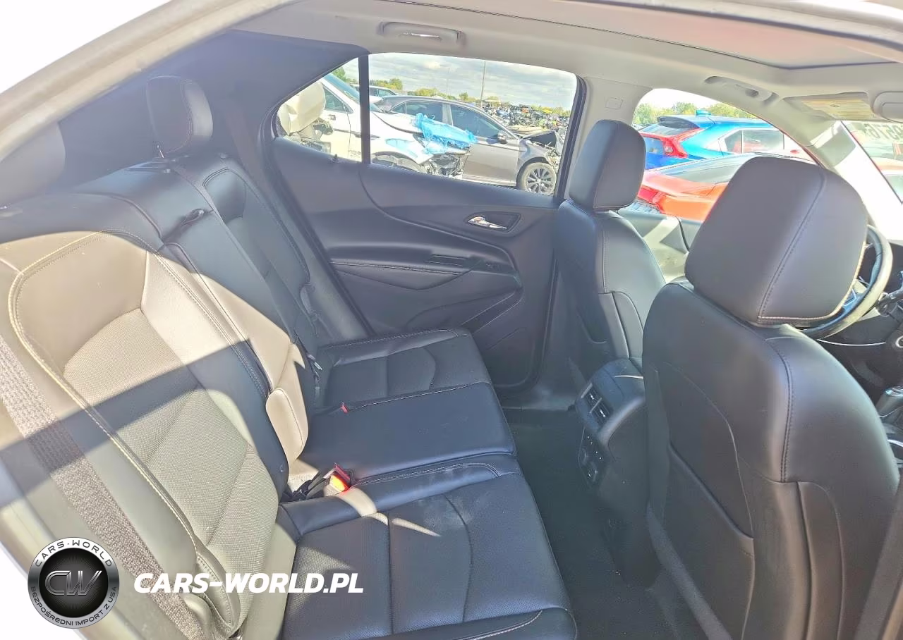 2018 Chevrolet Equinox Premier VIN:2GNAXMEV8J6334871 - 11