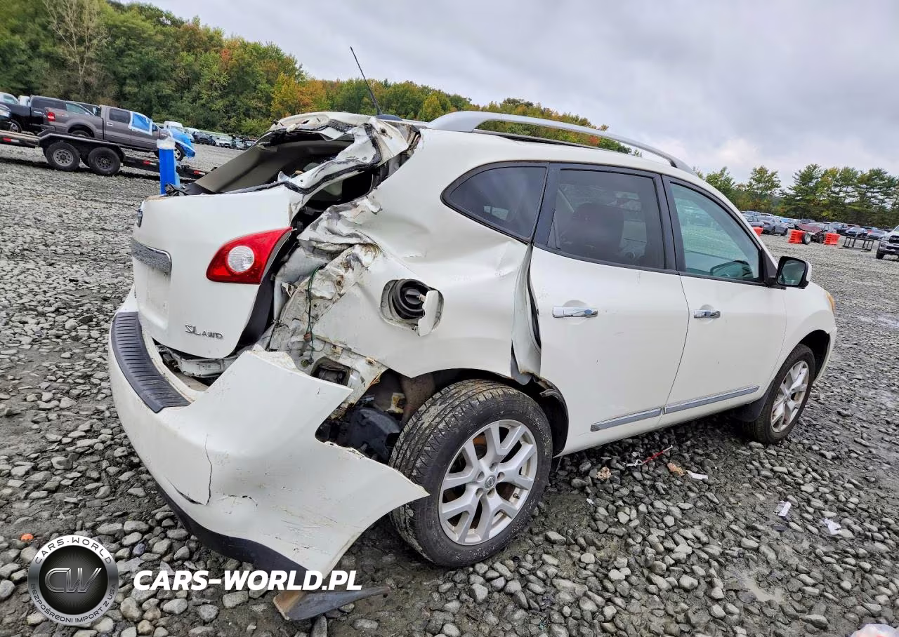 2012 Nissan Rogue S VIN:JN8AS5MV2CW403470 - 3