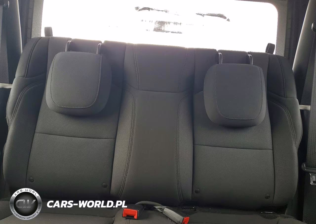 2018 Jeep Wrangler Sport VIN:1C4GJXAG4JW170263 - 10