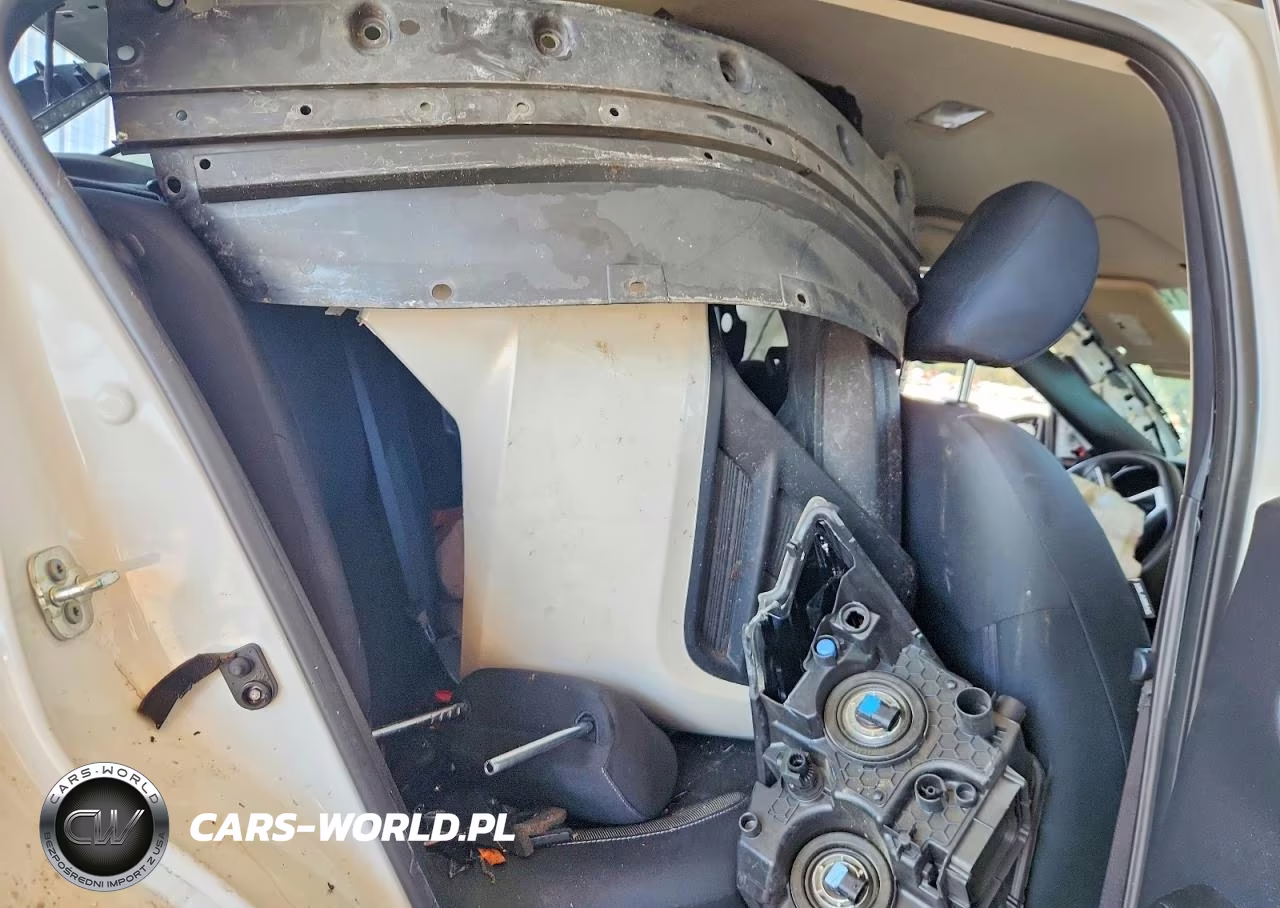 2019 Nissan Kicks Sv VIN:3N1CP5CU7KL563494 - 10