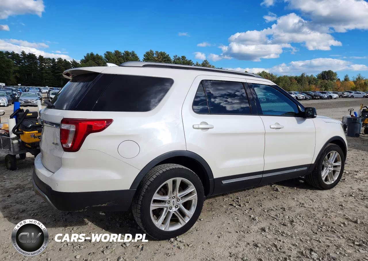 2016 Ford Explorer Xlt VIN:1FM5K8D89GGC79847 - 3