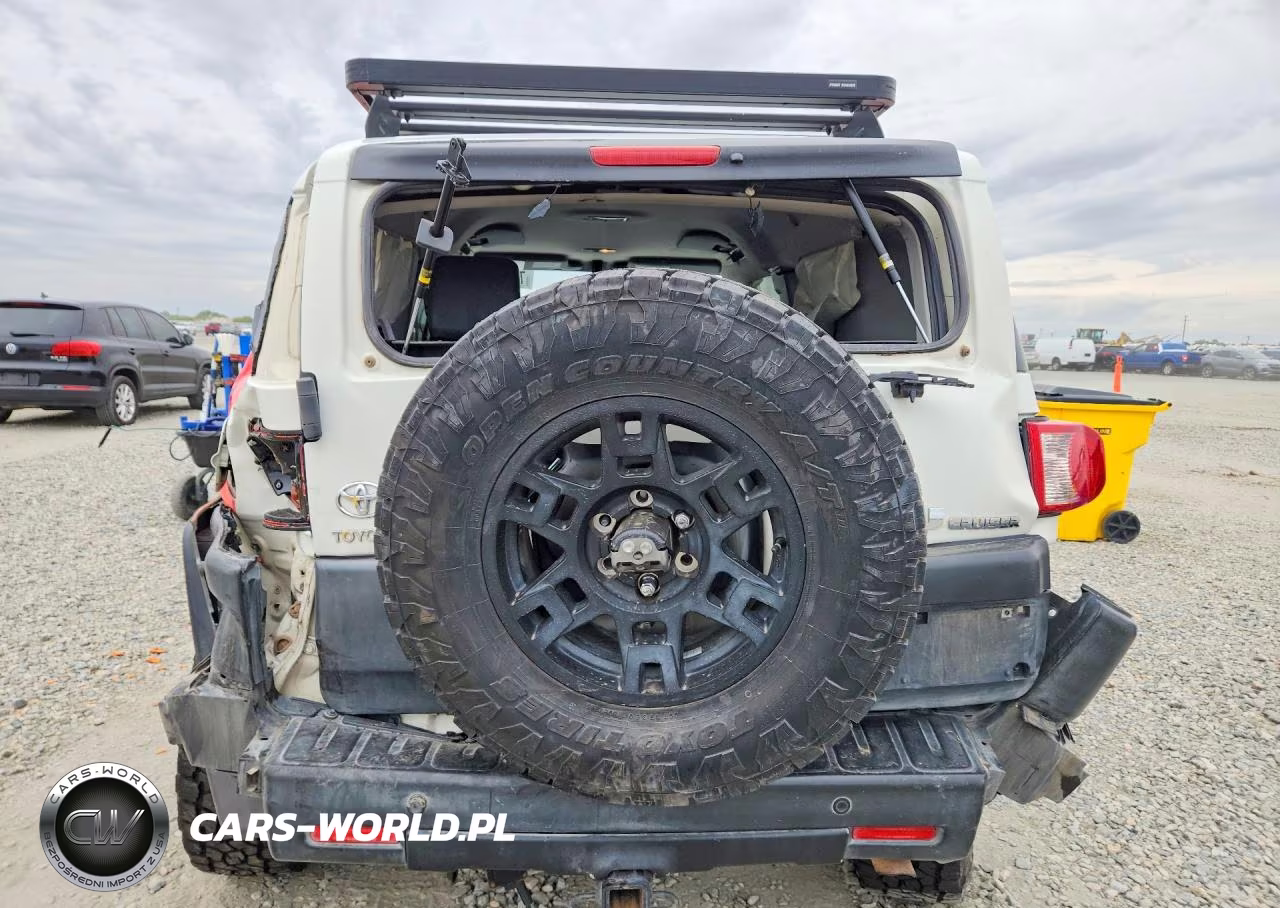 2011 Toyota Fj Cruiser Base VIN:JTEBU4BFXBK107811 - 6