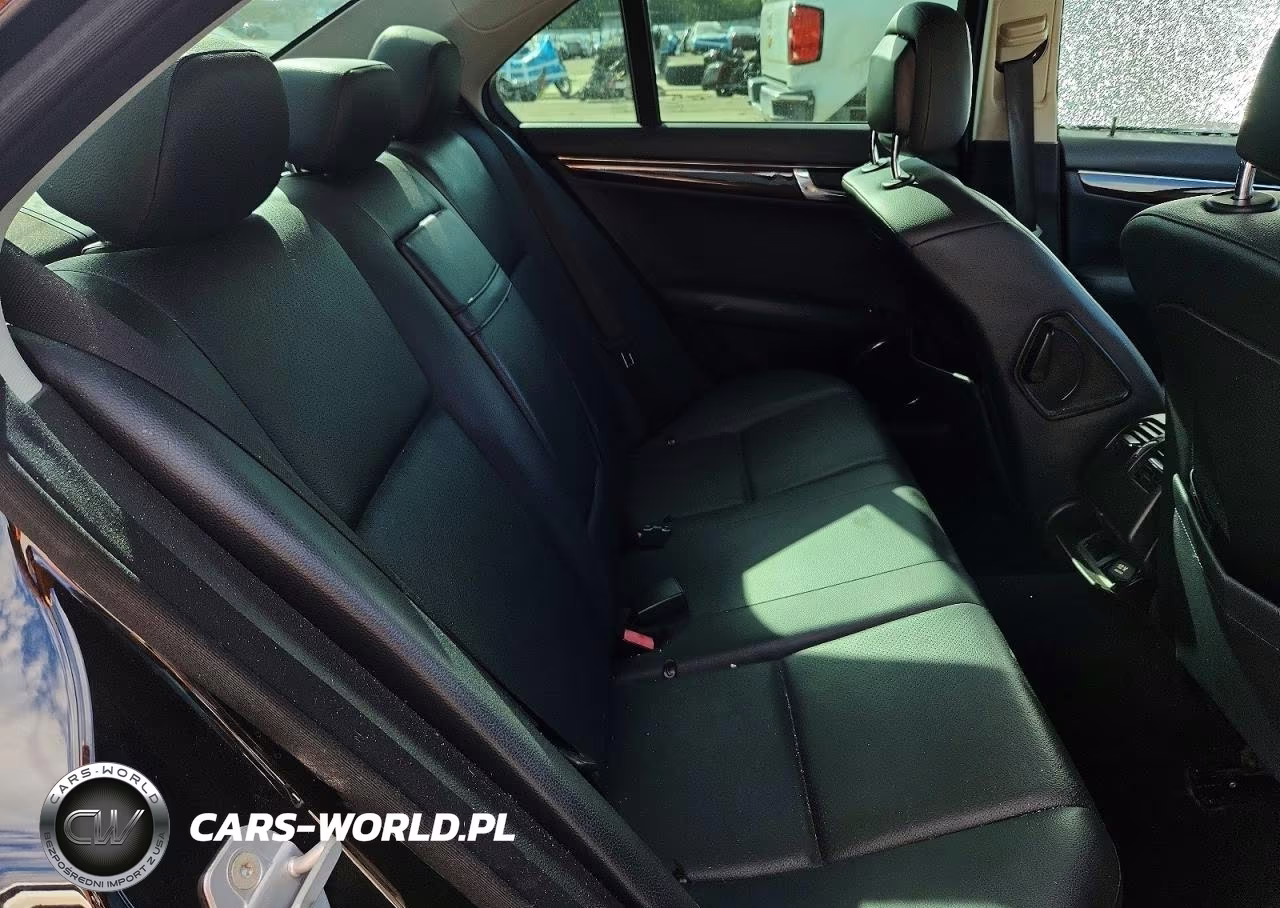 2009 Mercedes-Benz C300 VIN:WDDGF54X79R043623 - 10