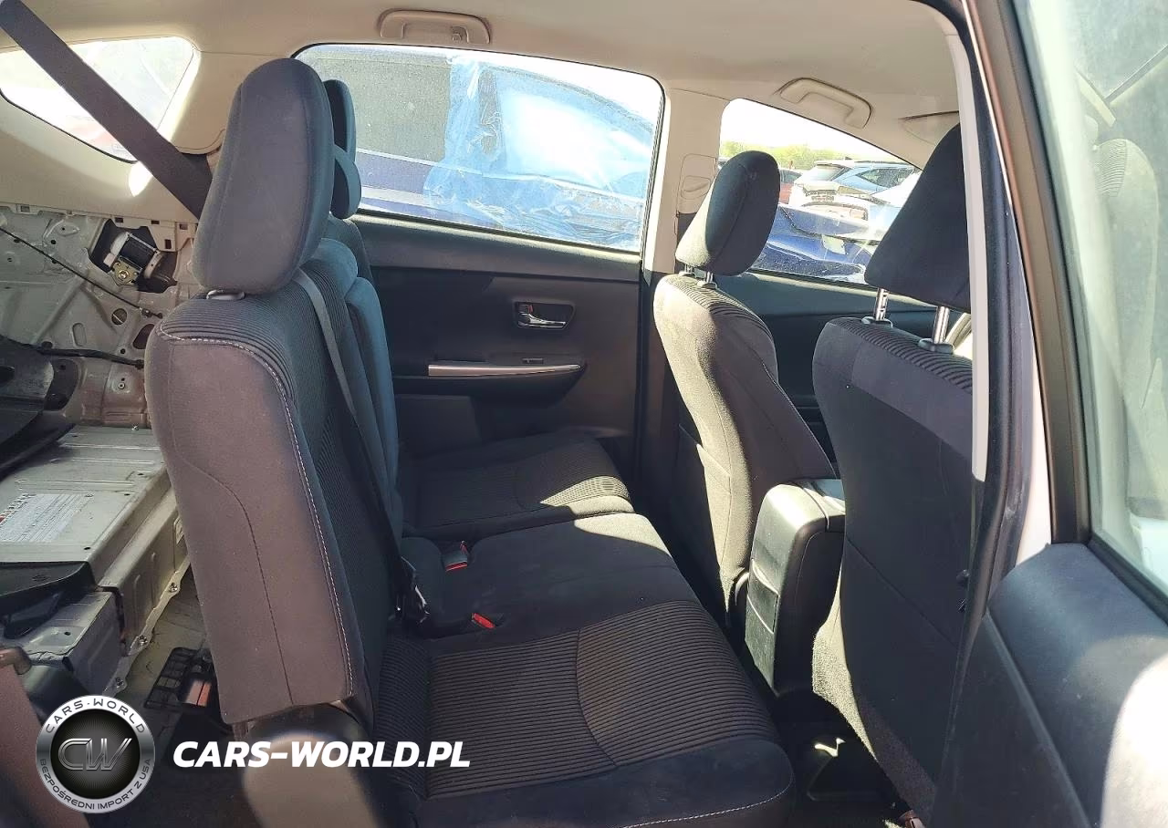 2016 Toyota Prius V Two VIN:JTDZN3EU5GJ055005 - 10