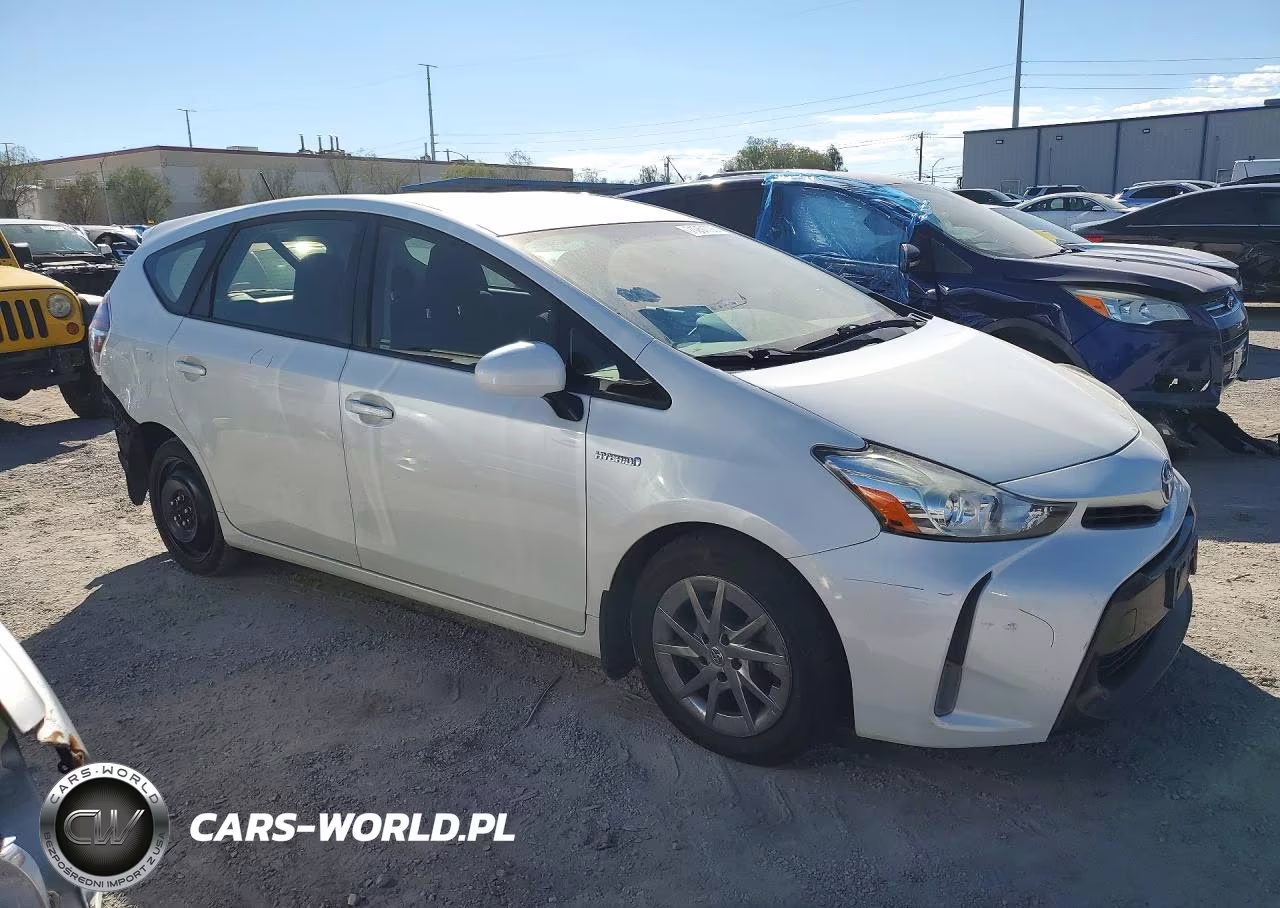 2016 Toyota Prius V Two VIN:JTDZN3EU5GJ055005 - 4
