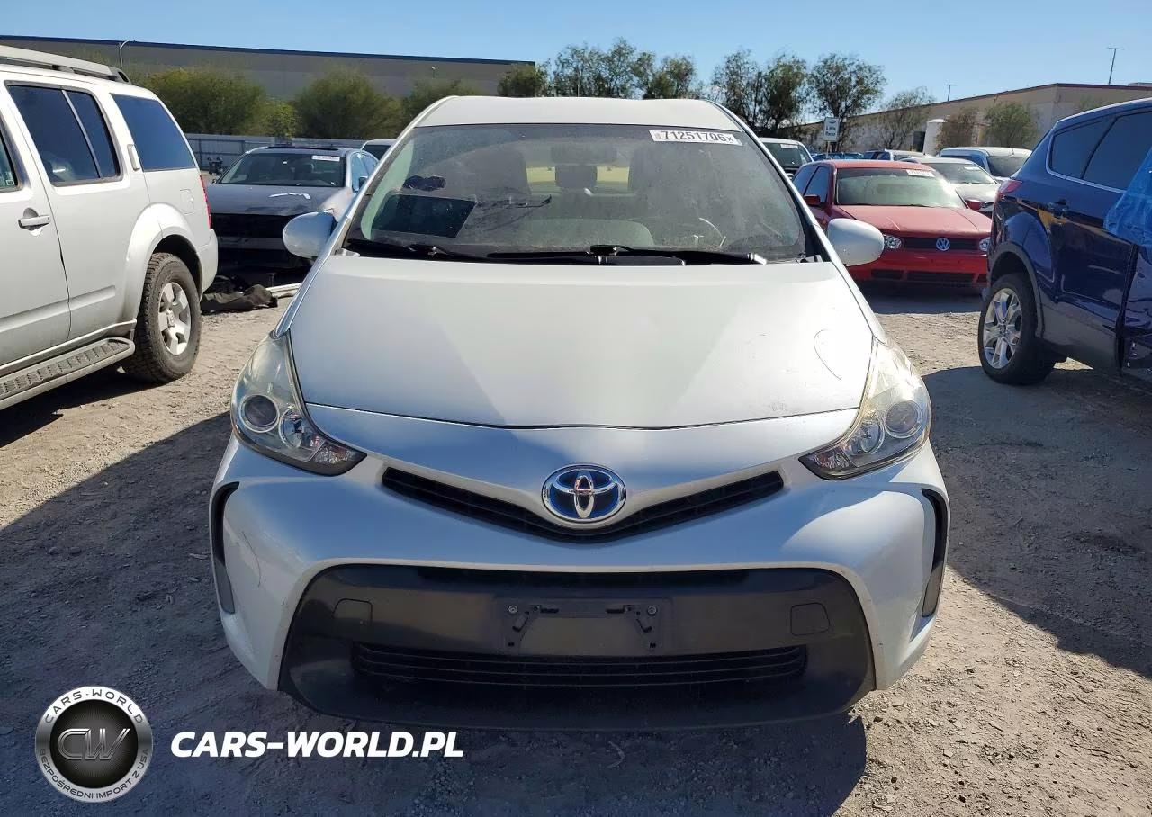 2016 Toyota Prius V Two VIN:JTDZN3EU5GJ055005 - 5