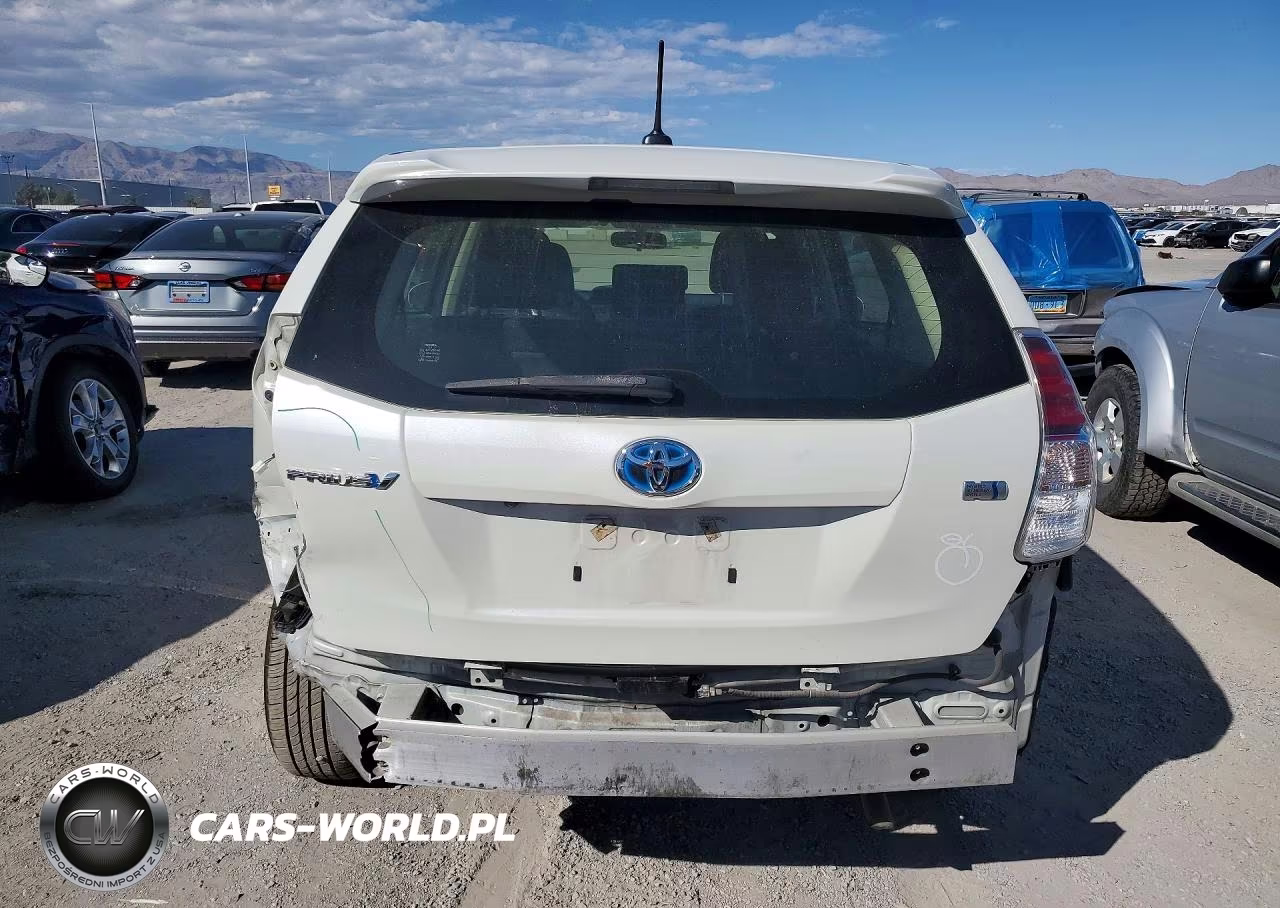 2016 Toyota Prius V Two VIN:JTDZN3EU5GJ055005 - 6