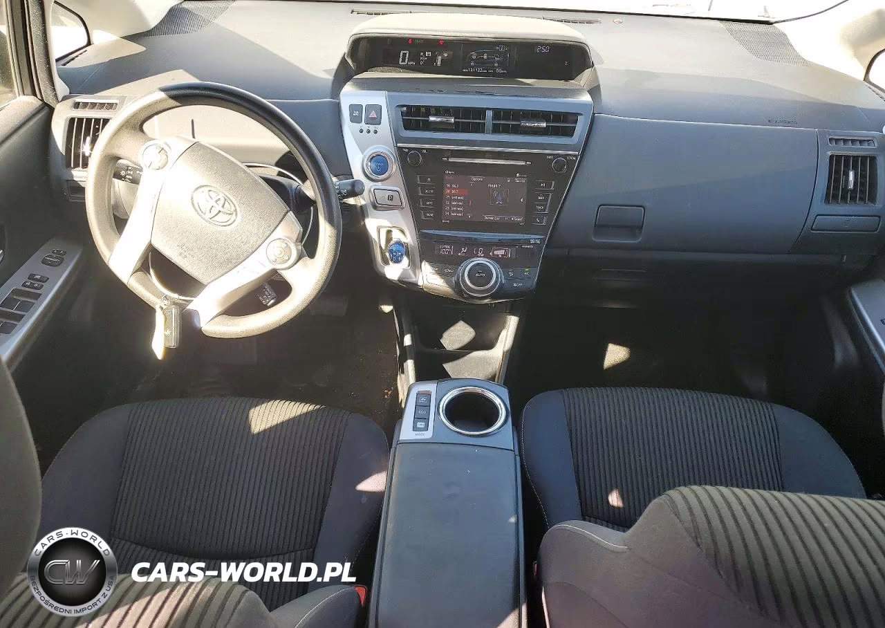 2016 Toyota Prius V Two VIN:JTDZN3EU5GJ055005 - 8