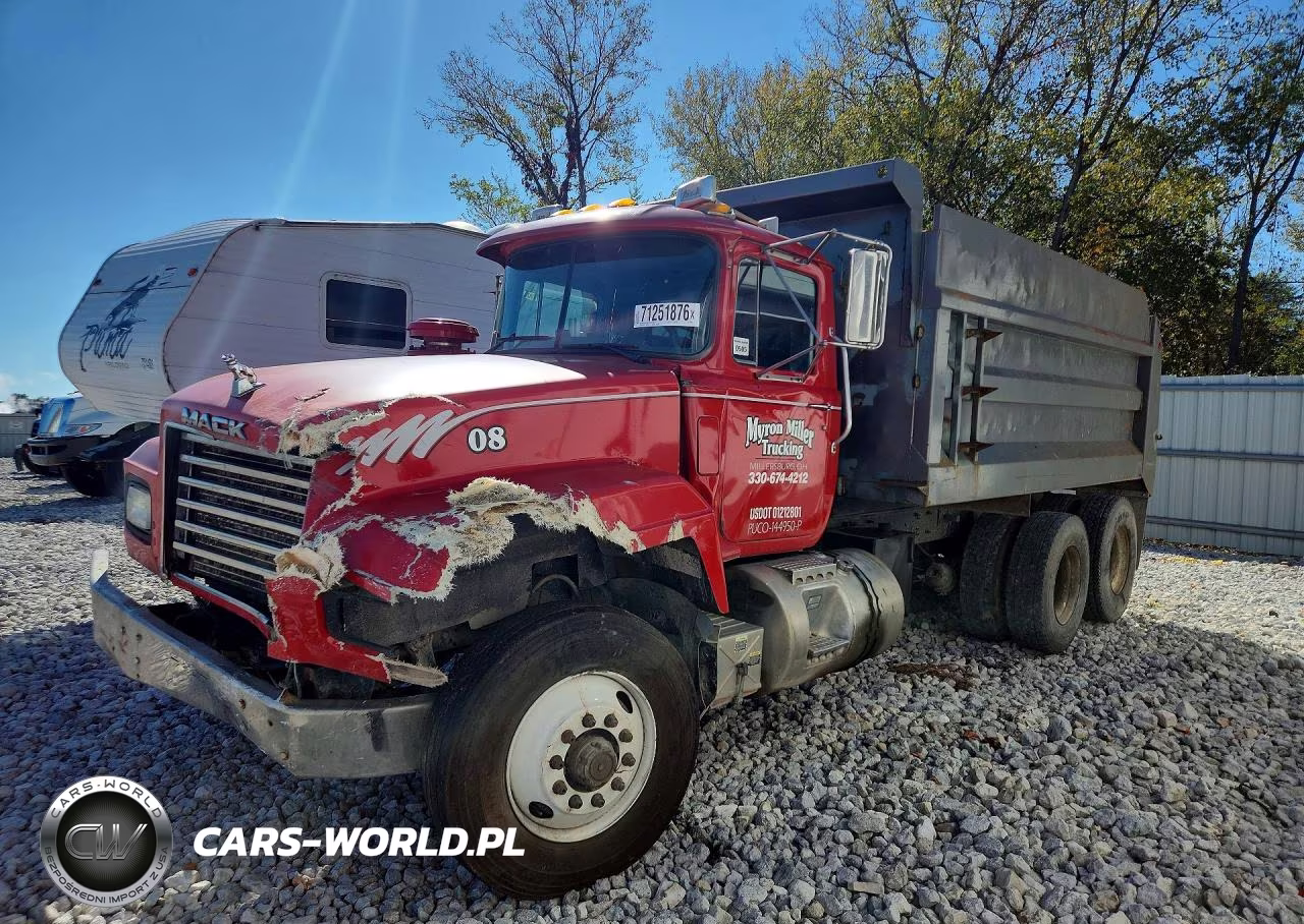 2001 Mack Rb688S Dump Truck