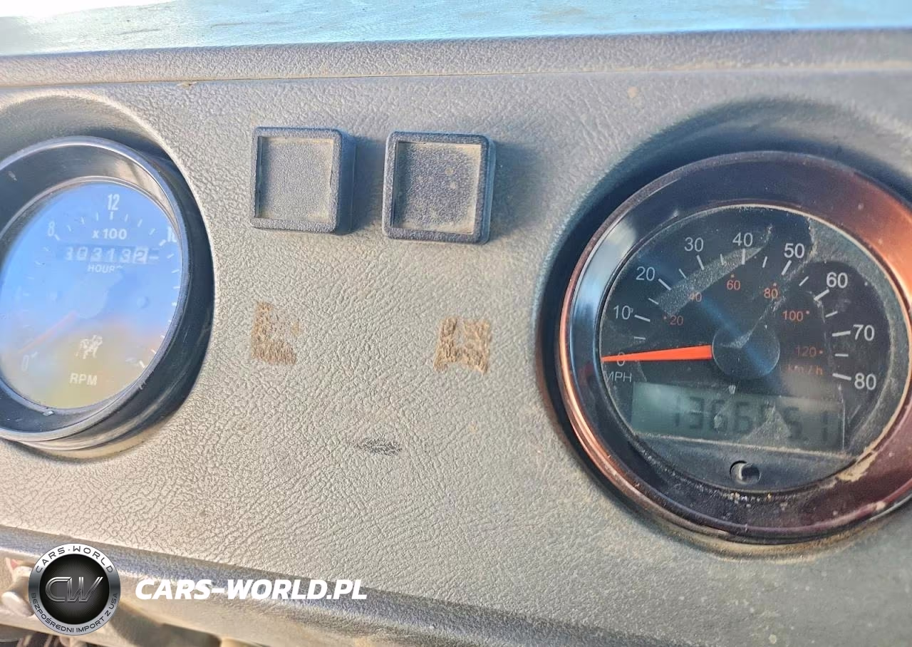 2001 Mack Rb688S Dump Truck VIN:1M2P324C11M060686 - 9