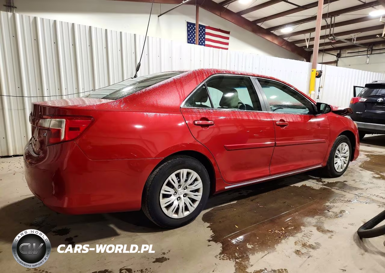 2014 Toyota Camry Le VIN:4T4BF1FK9ER391012 - 3