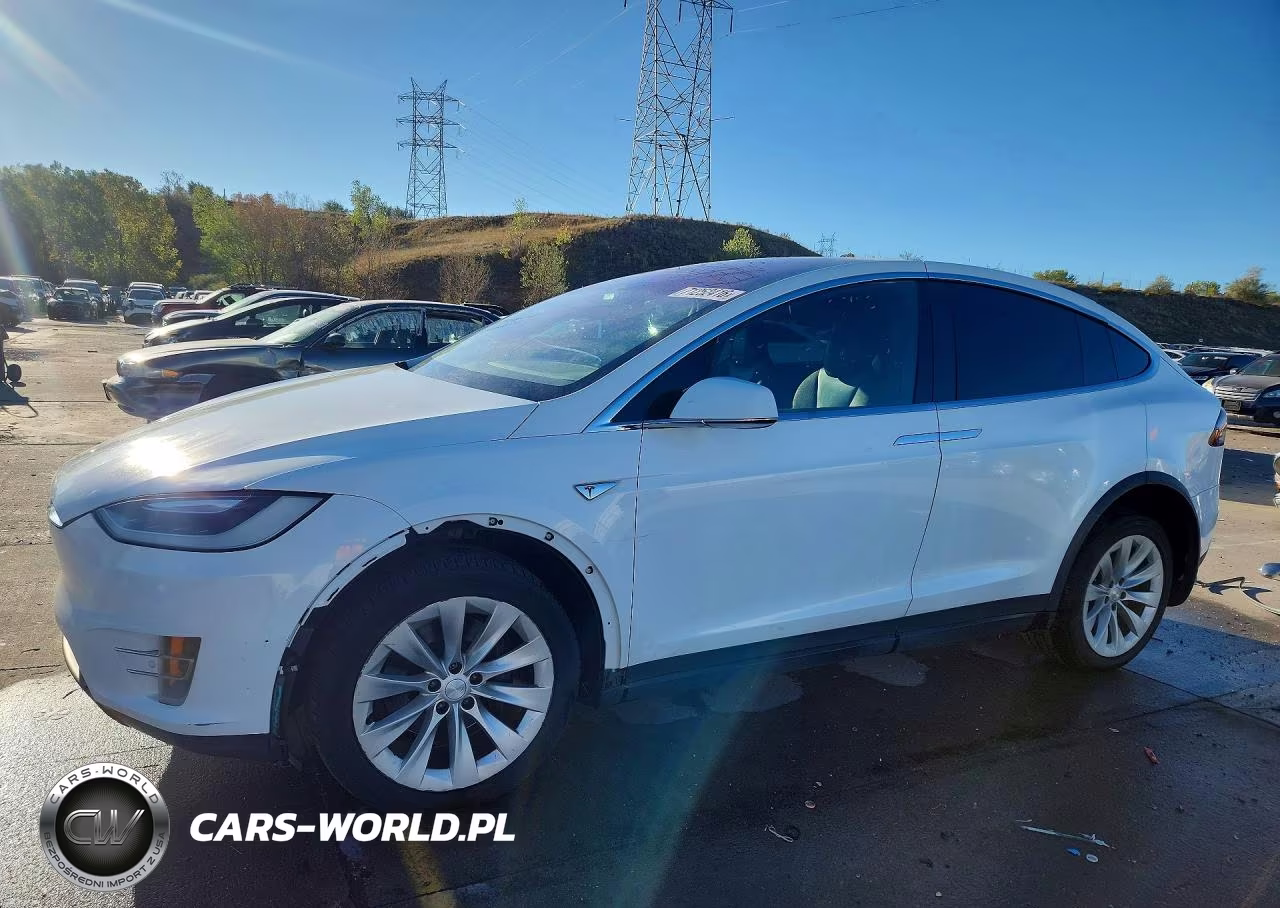 2016 Tesla Model X VIN:5YJXCBE29GF021906 - 1