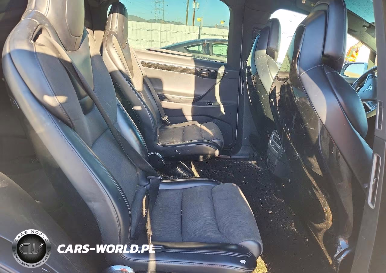 2016 Tesla Model X VIN:5YJXCBE29GF021906 - 11