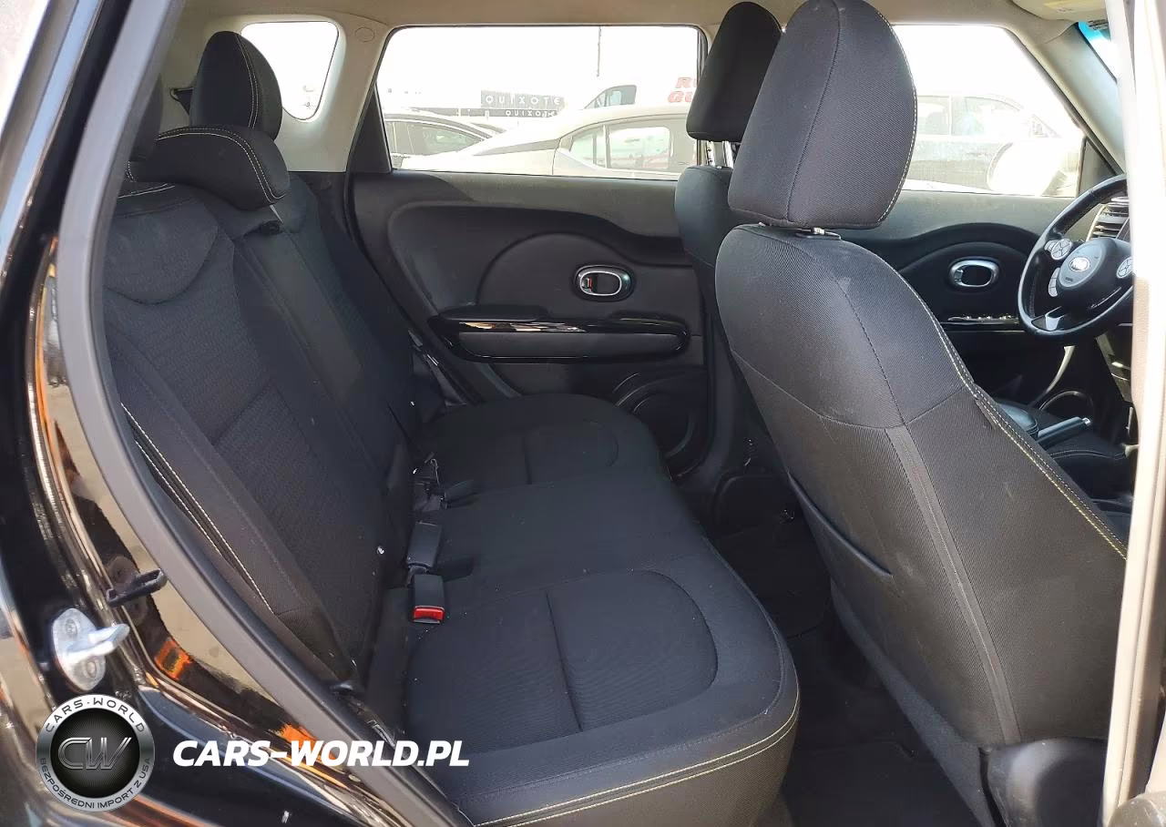 2015 Kia Soul + VIN:KNDJP3A53F7188234 - 11