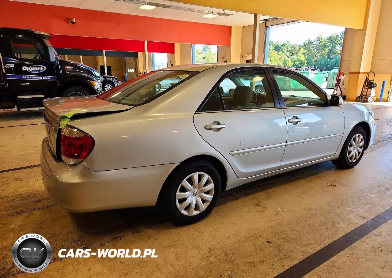 2006 Toyota Camry Le VIN:4T1BE30K16U140472 - 3
