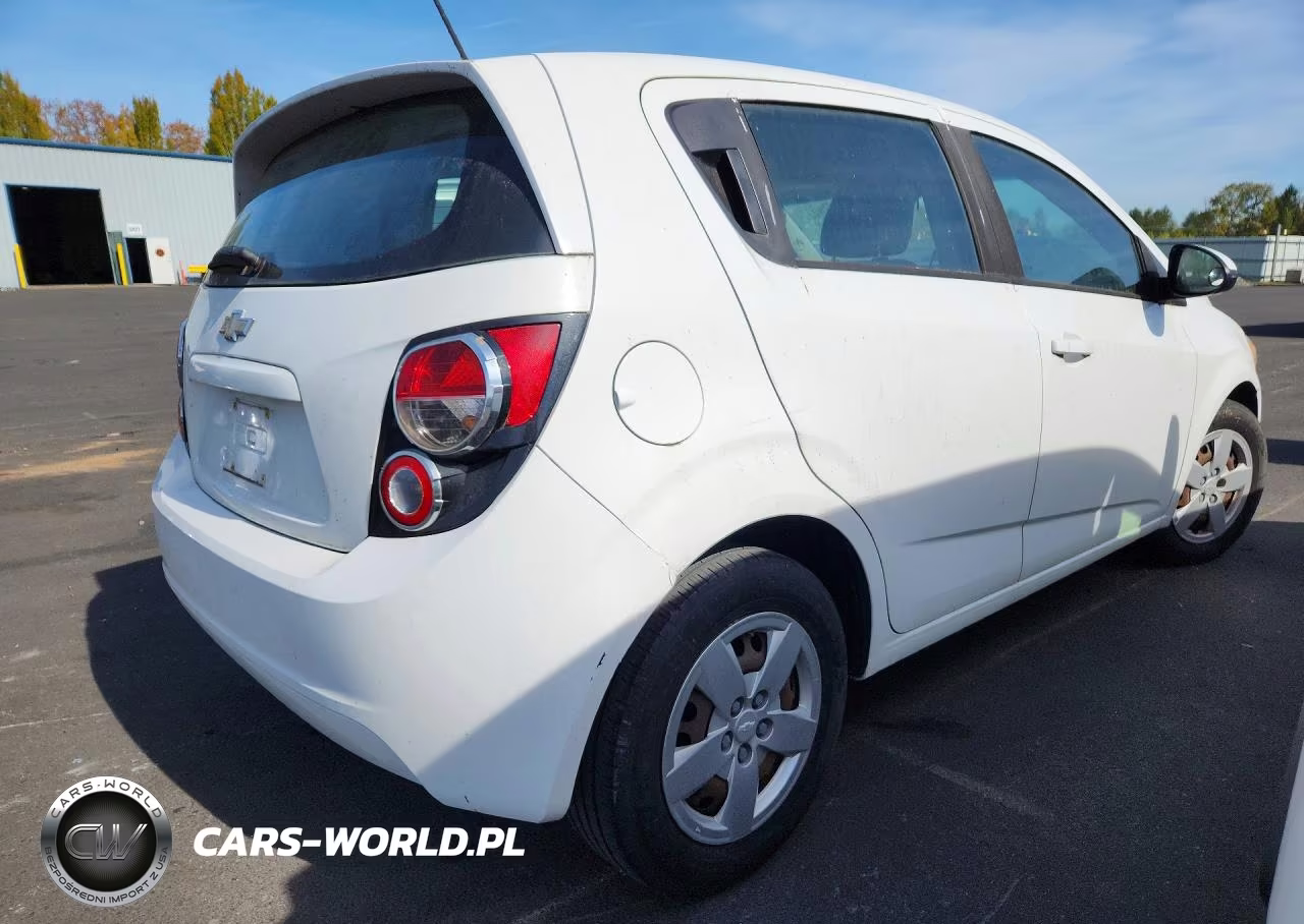 2016 Chevrolet Sonic Ls VIN:1G1JA6SG2G4174775 - 3