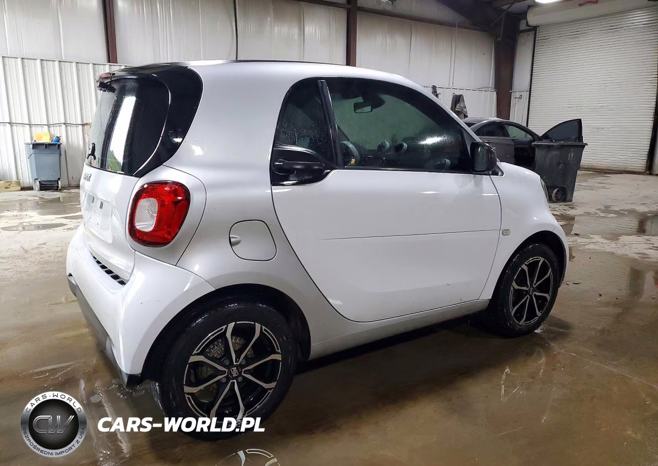 2016 Smart Fortwo VIN:WMEFJ5DA2GK139098 - 3