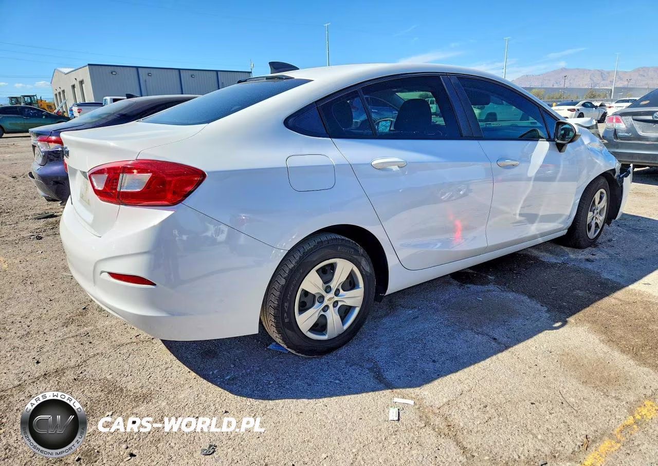 2018 Chevrolet Cruze Ls VIN:1G1BC5SM6J7227417 - 3