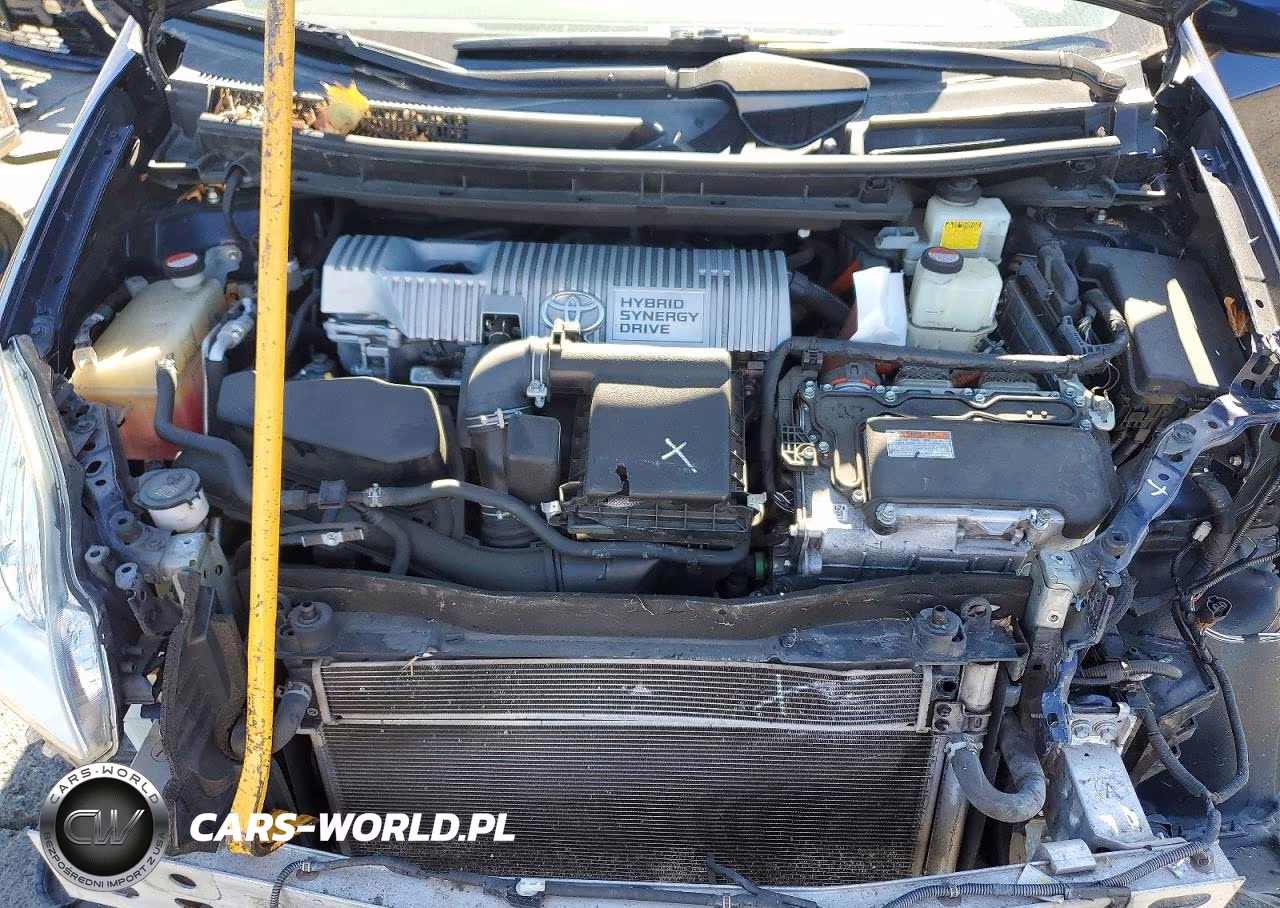 2015 Toyota Prius Two VIN:JTDKN3DU9F0473901 - 11