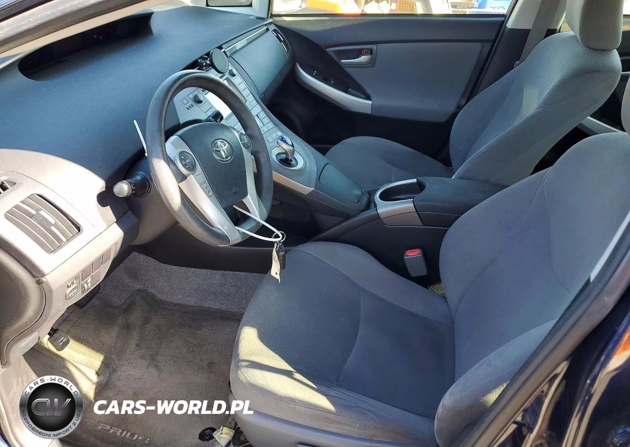 2015 Toyota Prius Two VIN:JTDKN3DU9F0473901 - 7
