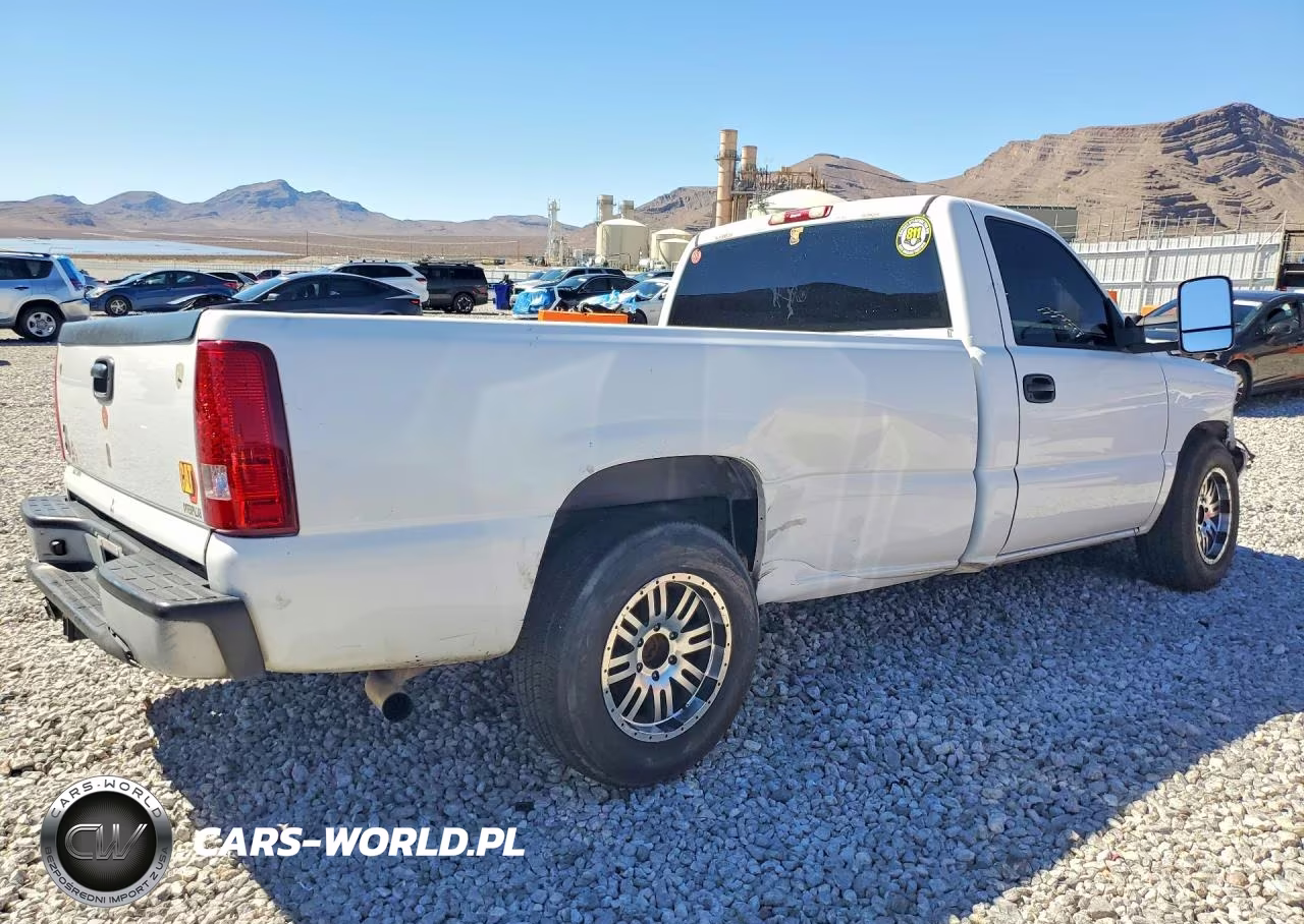 2005 Chevrolet Silverado VIN:1GCEC14X95Z120683 - 3