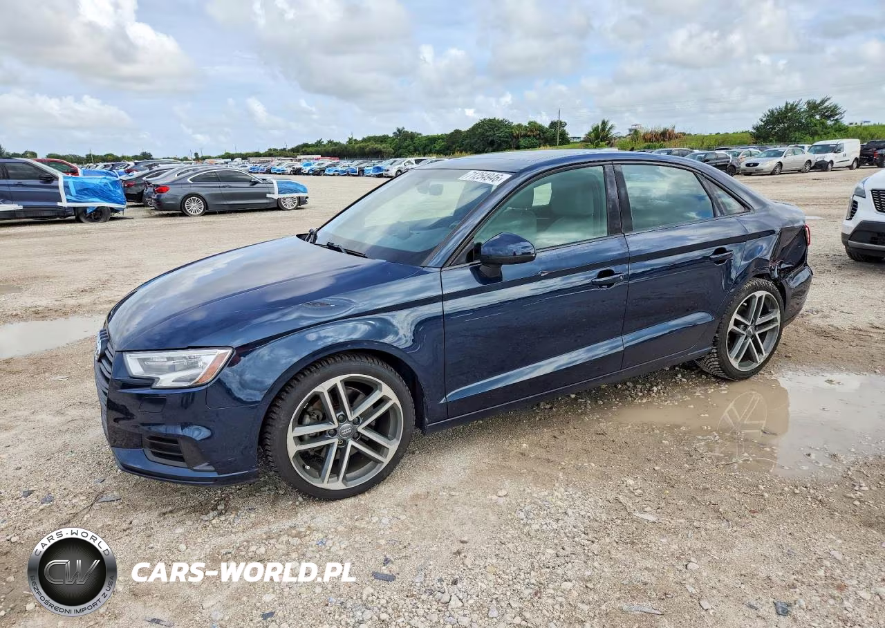 2019 Audi A3 Premium VIN:WAUAUGFF2KA095569 - 1