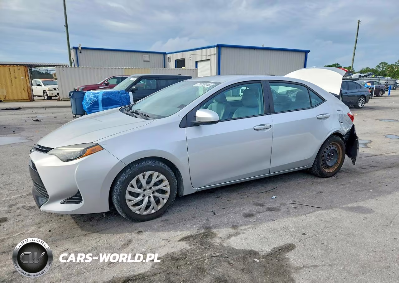 2018 Toyota Corolla Le VIN:2T1BURHE1JC040483 - 1