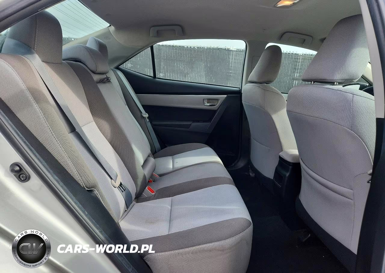2018 Toyota Corolla Le VIN:2T1BURHE1JC040483 - 10