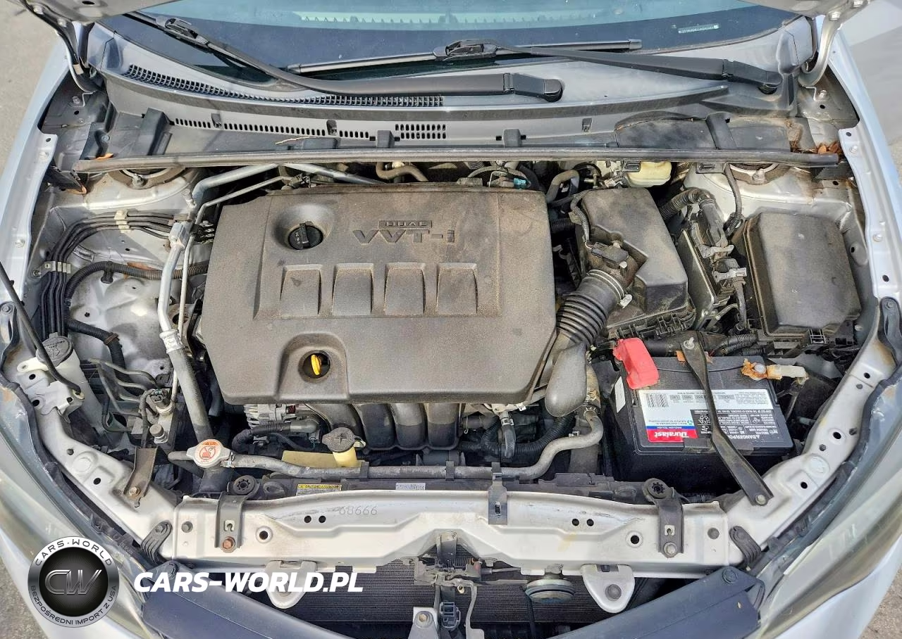 2018 Toyota Corolla Le VIN:2T1BURHE1JC040483 - 11