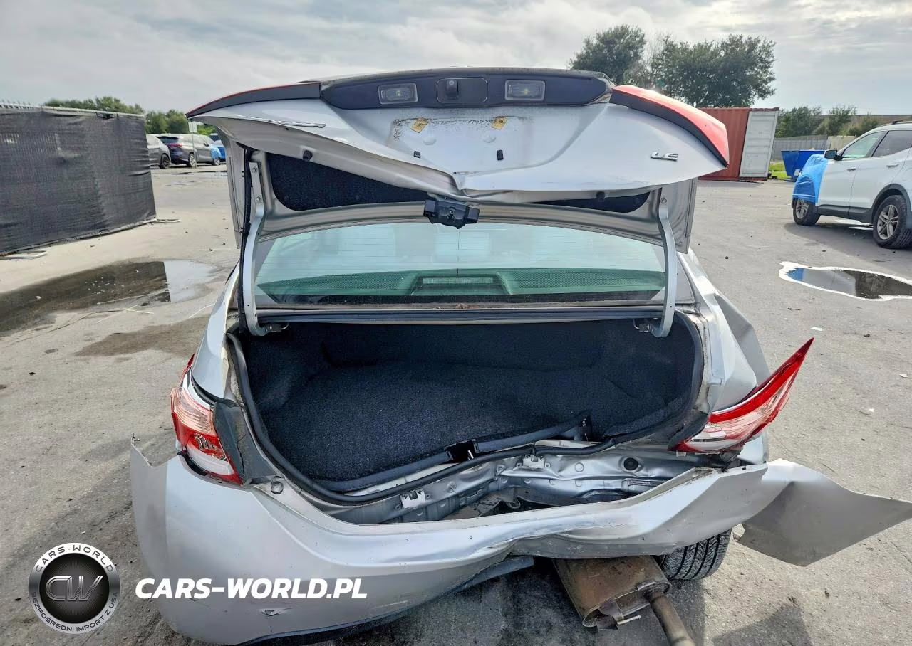 2018 Toyota Corolla Le VIN:2T1BURHE1JC040483 - 6