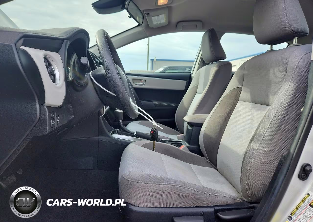 2018 Toyota Corolla Le VIN:2T1BURHE1JC040483 - 7