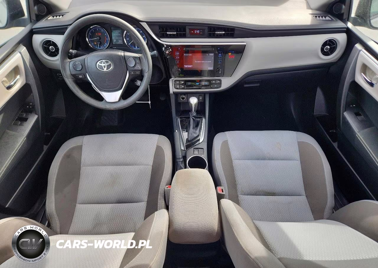 2018 Toyota Corolla Le VIN:2T1BURHE1JC040483 - 8