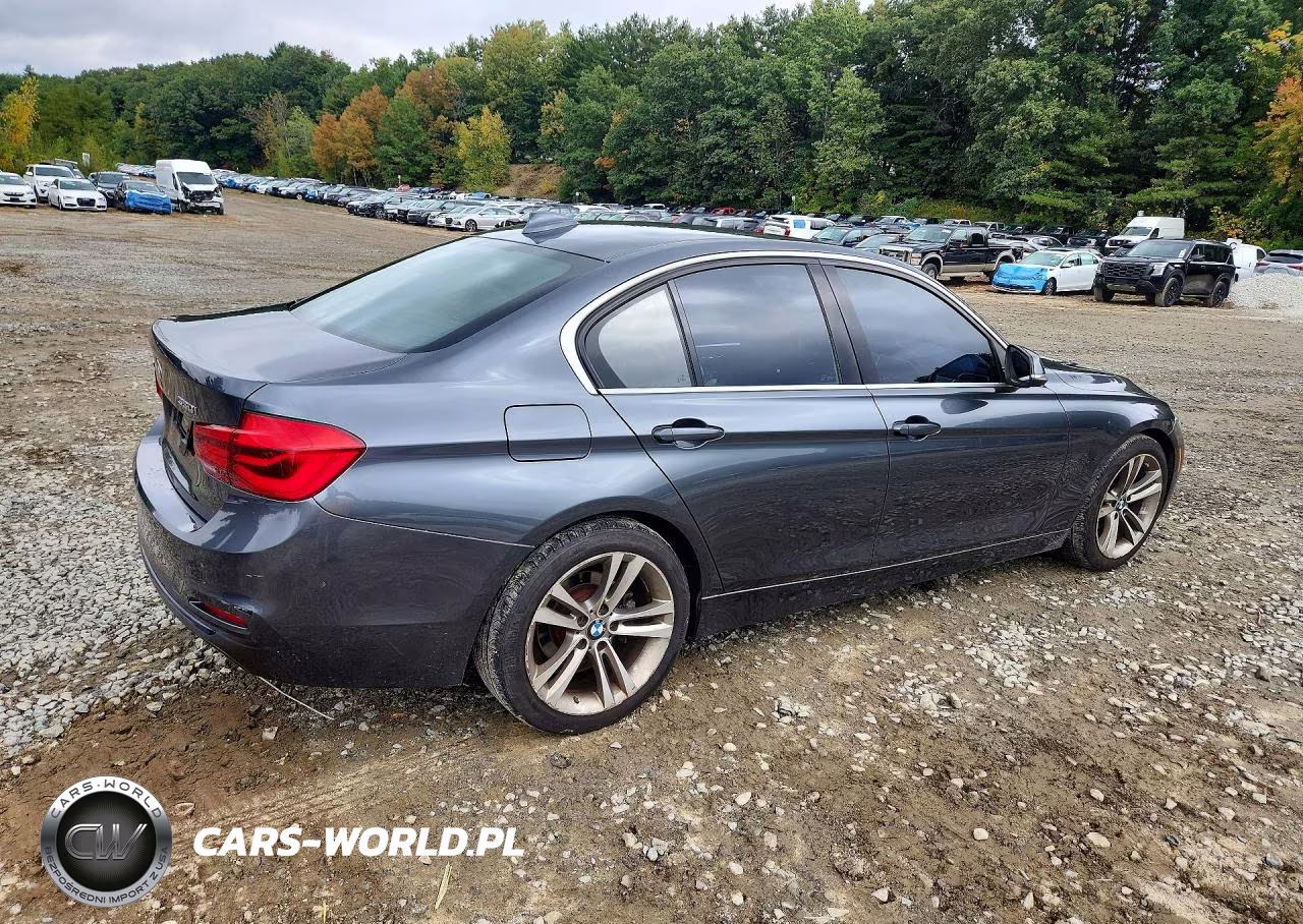2018 BMW 330 Xi VIN:WBA8D9C5XJEM33085 - 3