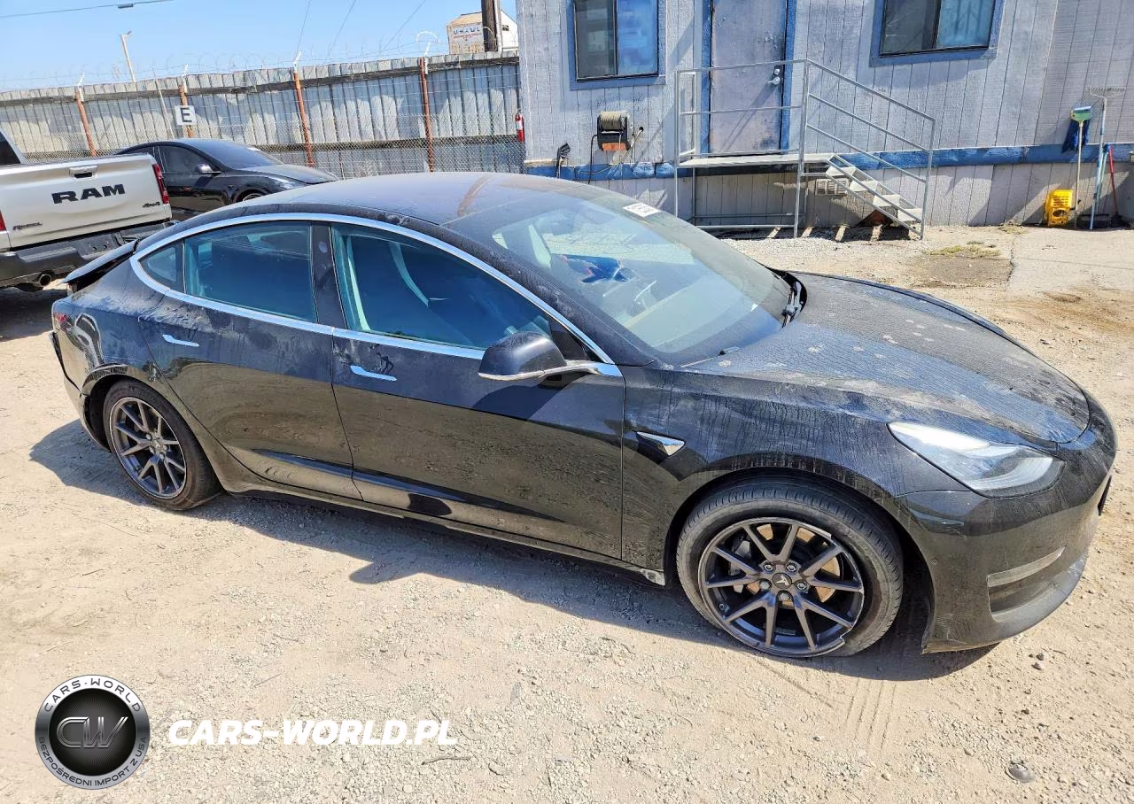 2019 Tesla Model 3 VIN:5YJ3E1EA7KF324525 - 4